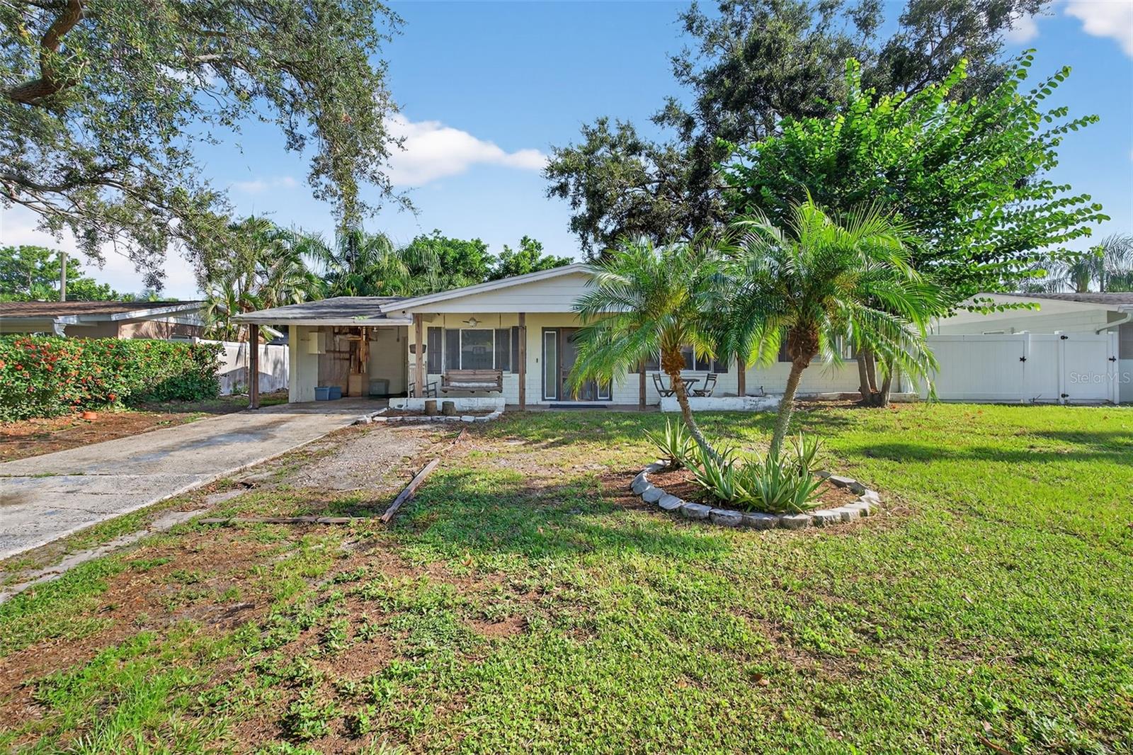 Details for 1557 79th Avenue N, ST PETERSBURG, FL 33702
