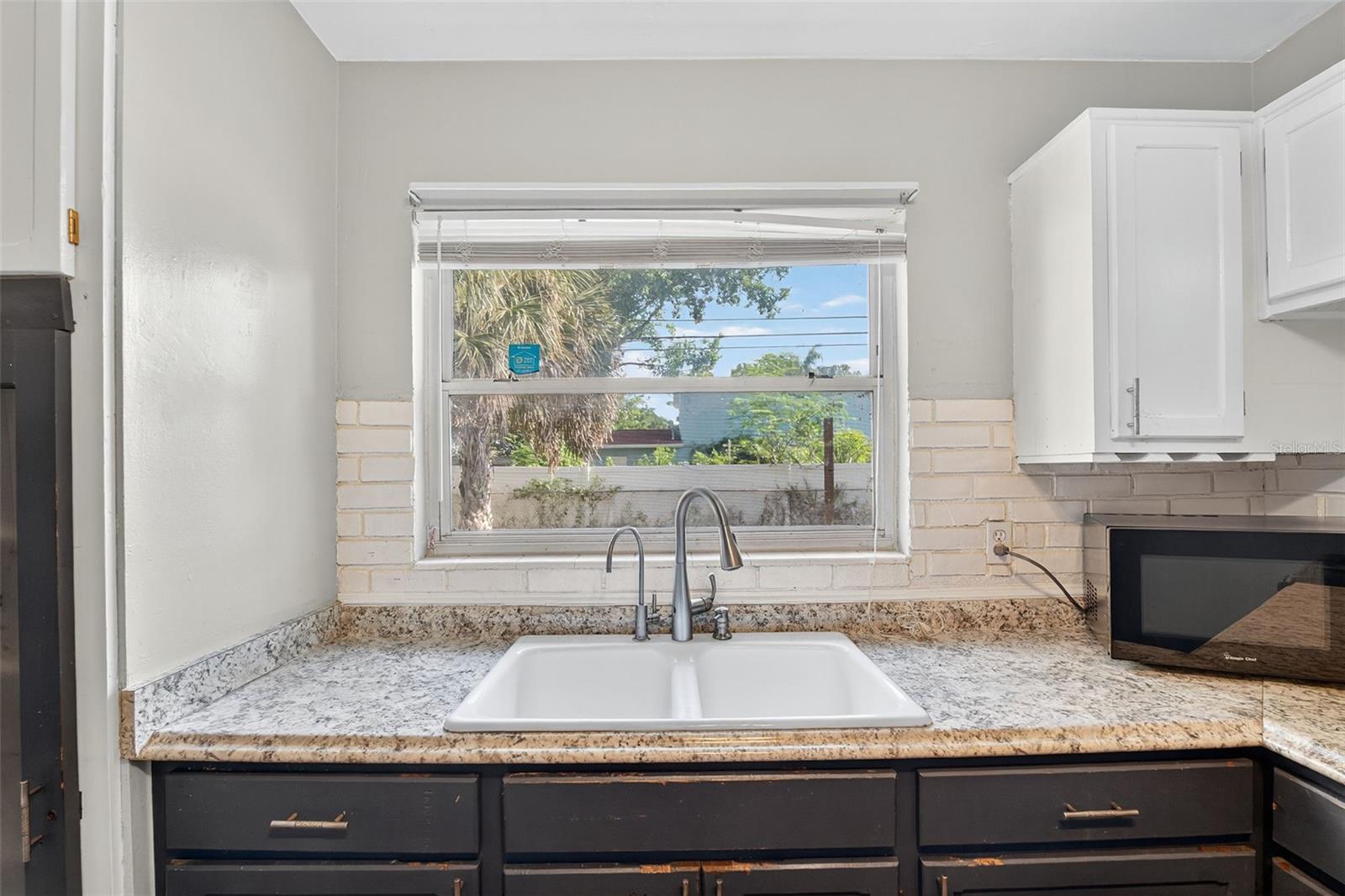 Image 10 of 25 For 1557 79th Avenue N