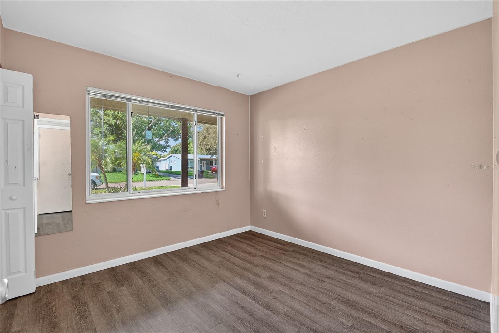 Image 14 of 25 For 1557 79th Avenue N