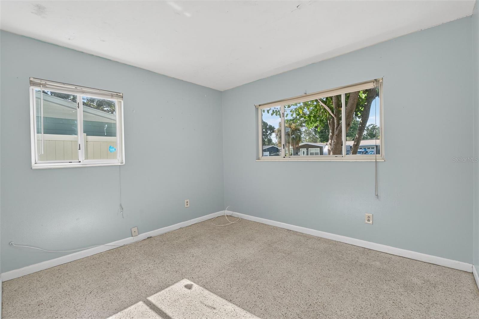 Image 16 of 25 For 1557 79th Avenue N
