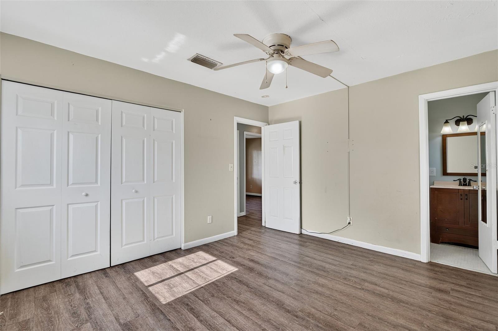 Image 19 of 25 For 1557 79th Avenue N
