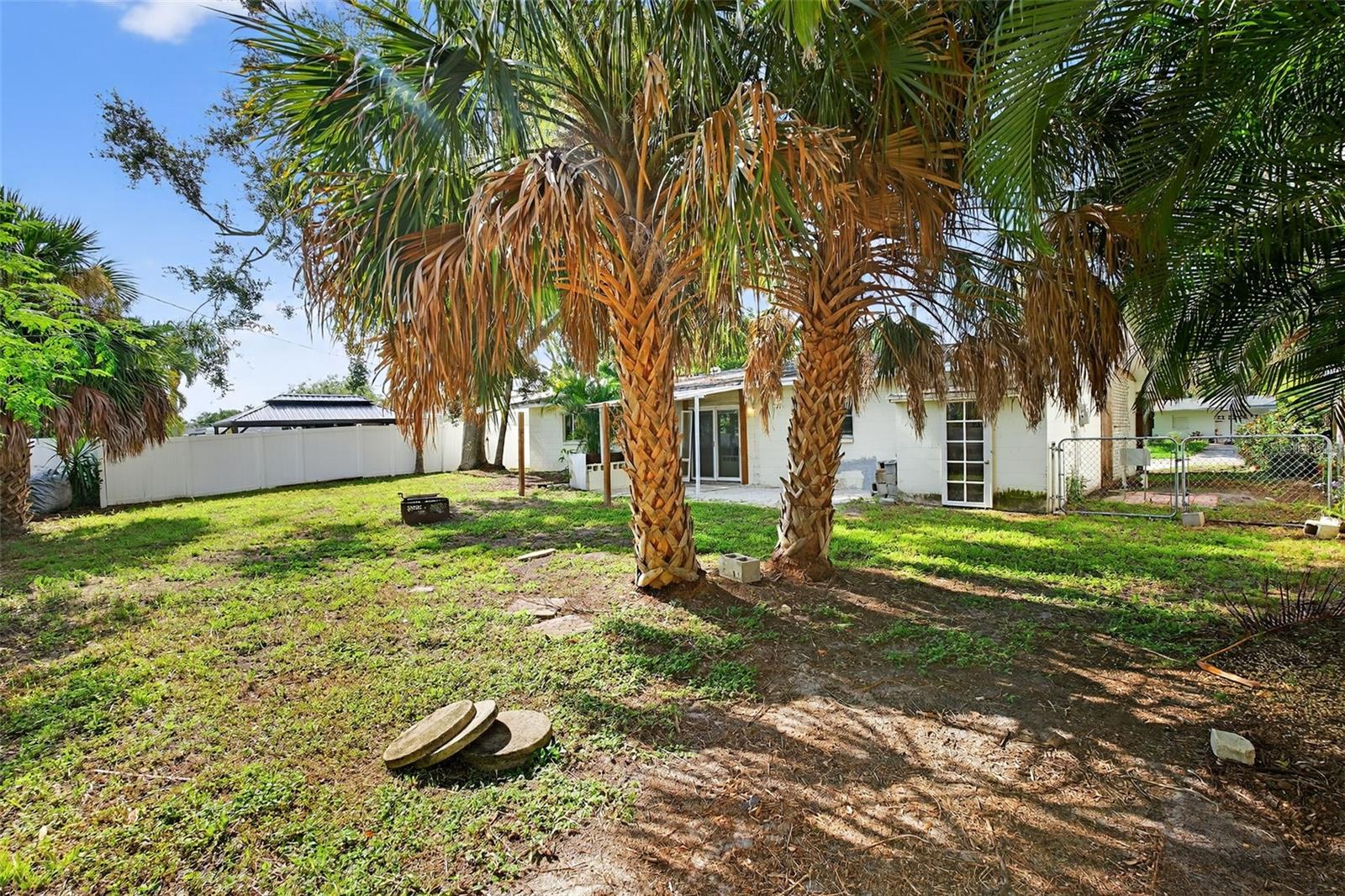 Image 21 of 25 For 1557 79th Avenue N