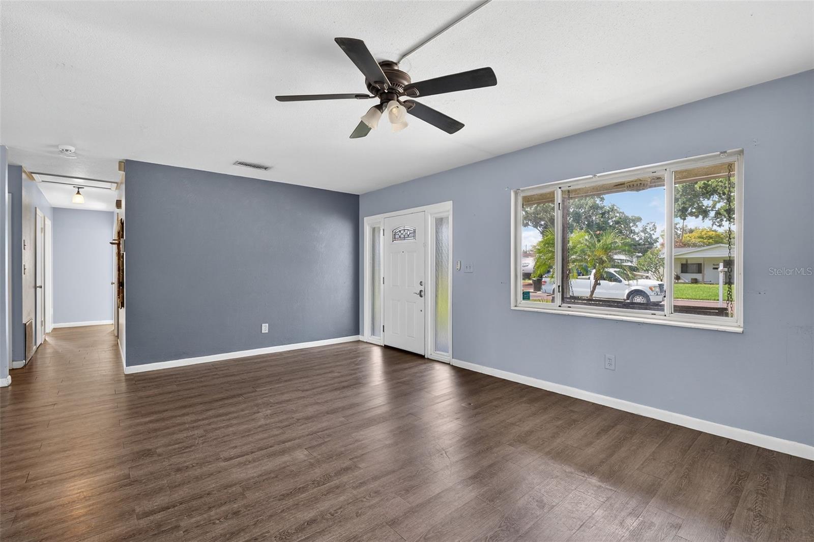 Image 5 of 25 For 1557 79th Avenue N