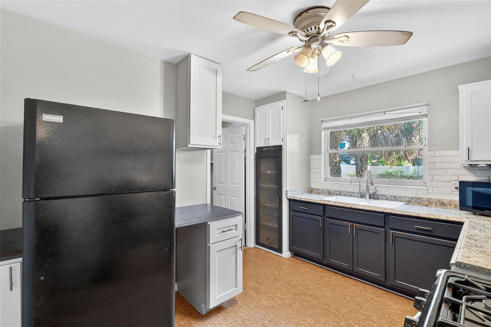Image 9 of 25 For 1557 79th Avenue N