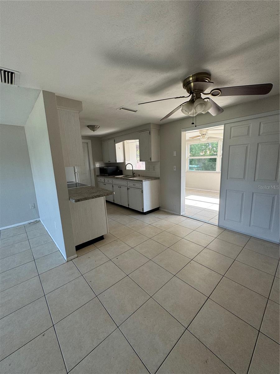 Image 6 of 15 For 7735 Foxbloom Drive