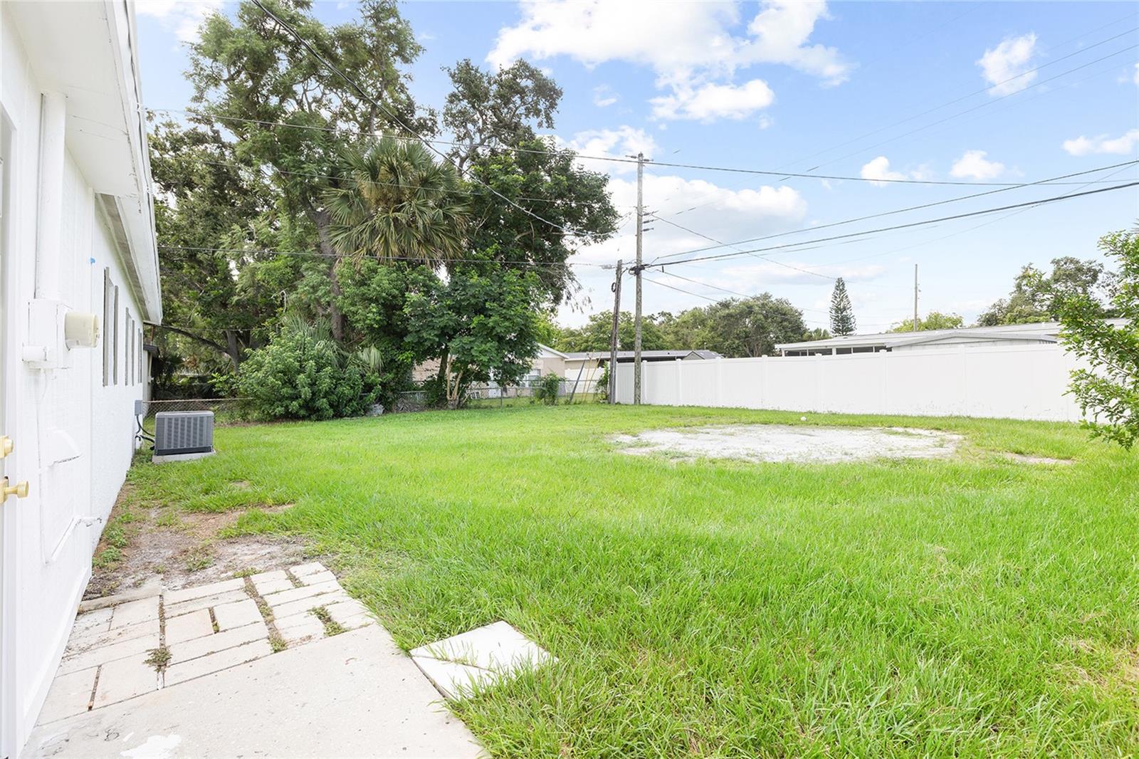 Image 19 of 26 For 6716 81st Avenue N
