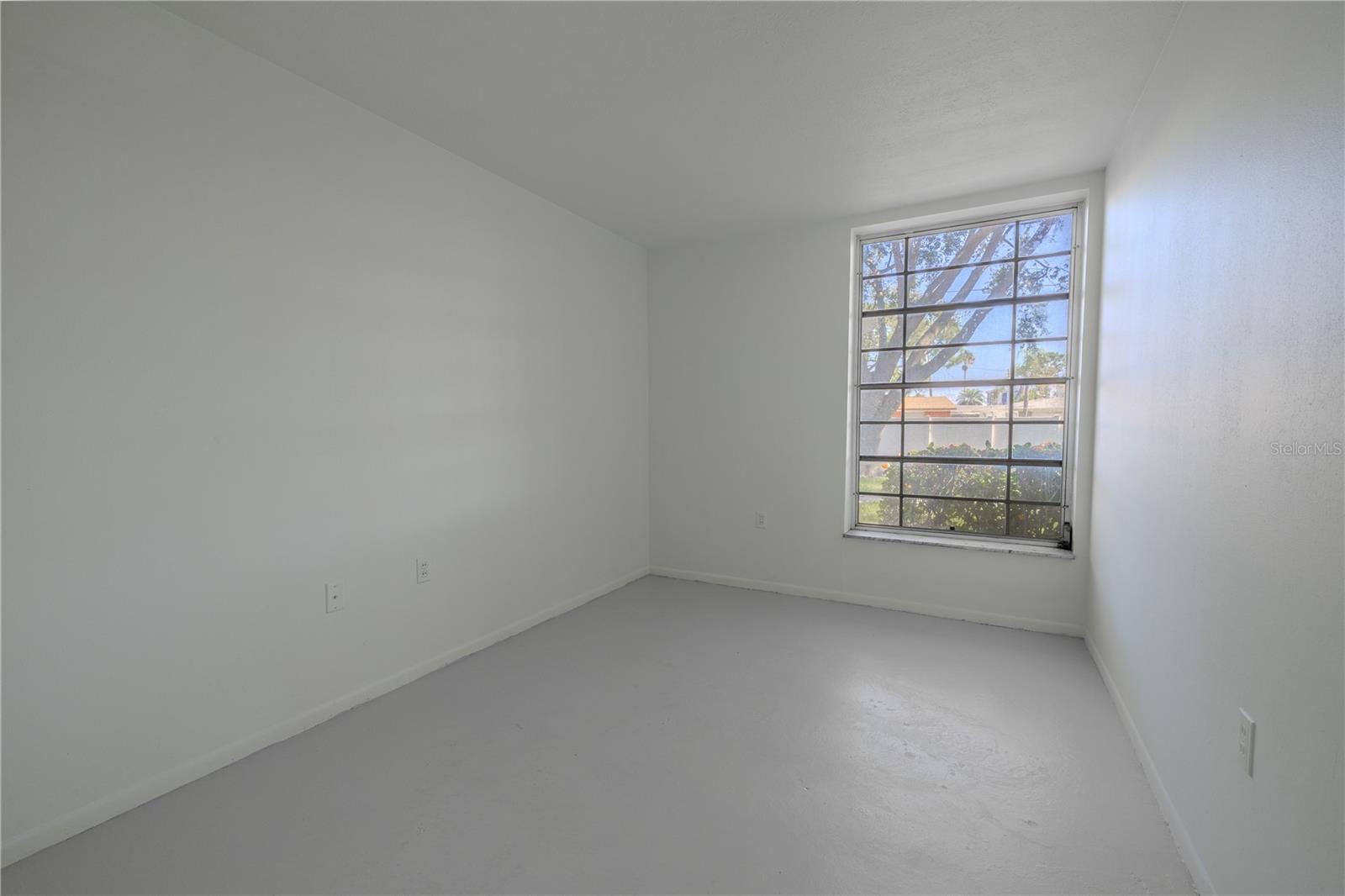 Image 17 of 30 For 4375 Tahitian Gardens Circle F