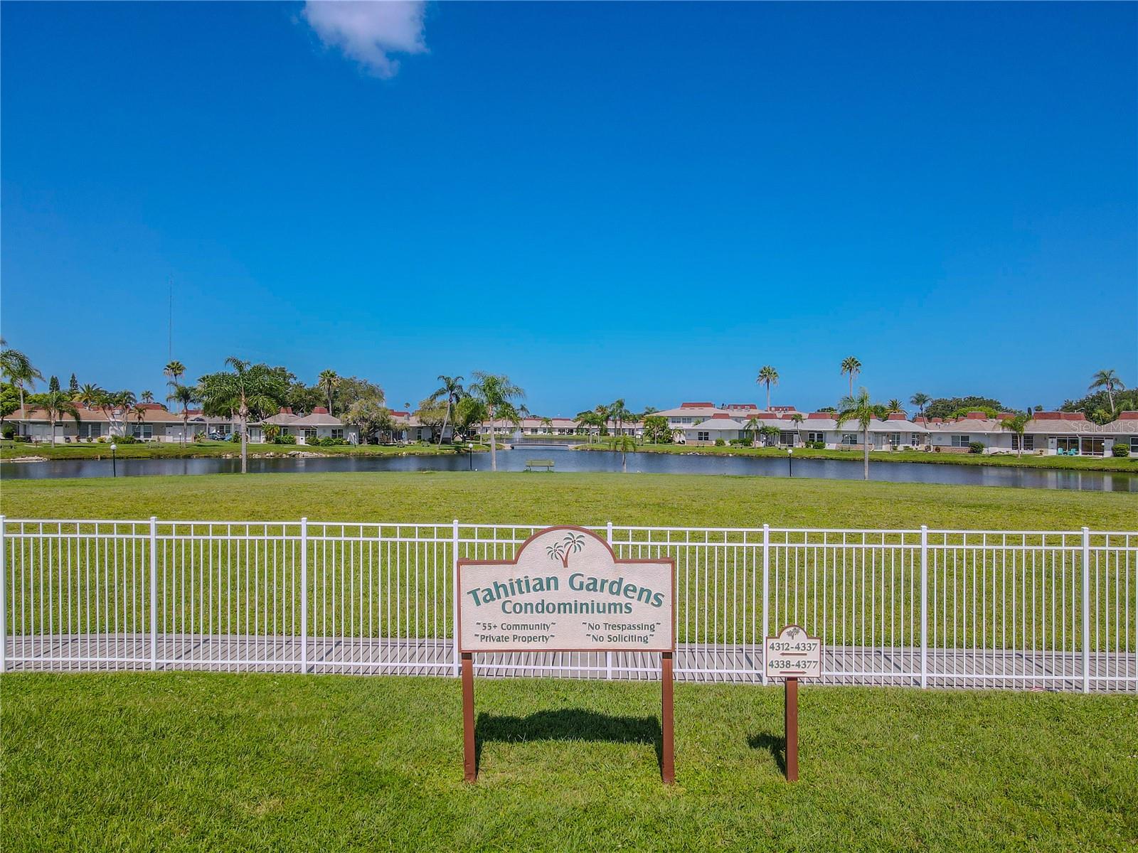 Image 29 of 30 For 4375 Tahitian Gardens Circle F