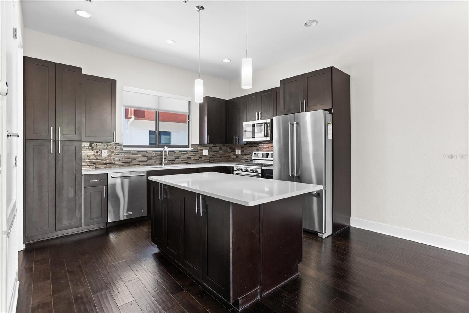 Image 23 of 56 For 818 2nd Avenue N