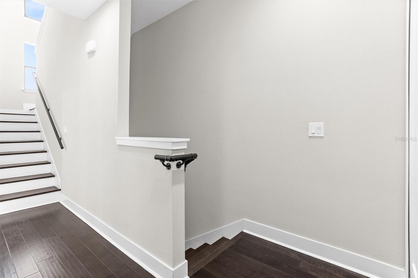 Image 35 of 56 For 818 2nd Avenue N