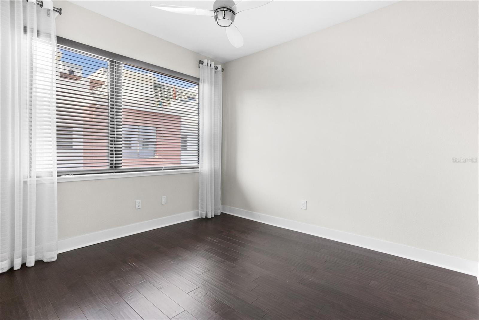 Image 37 of 56 For 818 2nd Avenue N