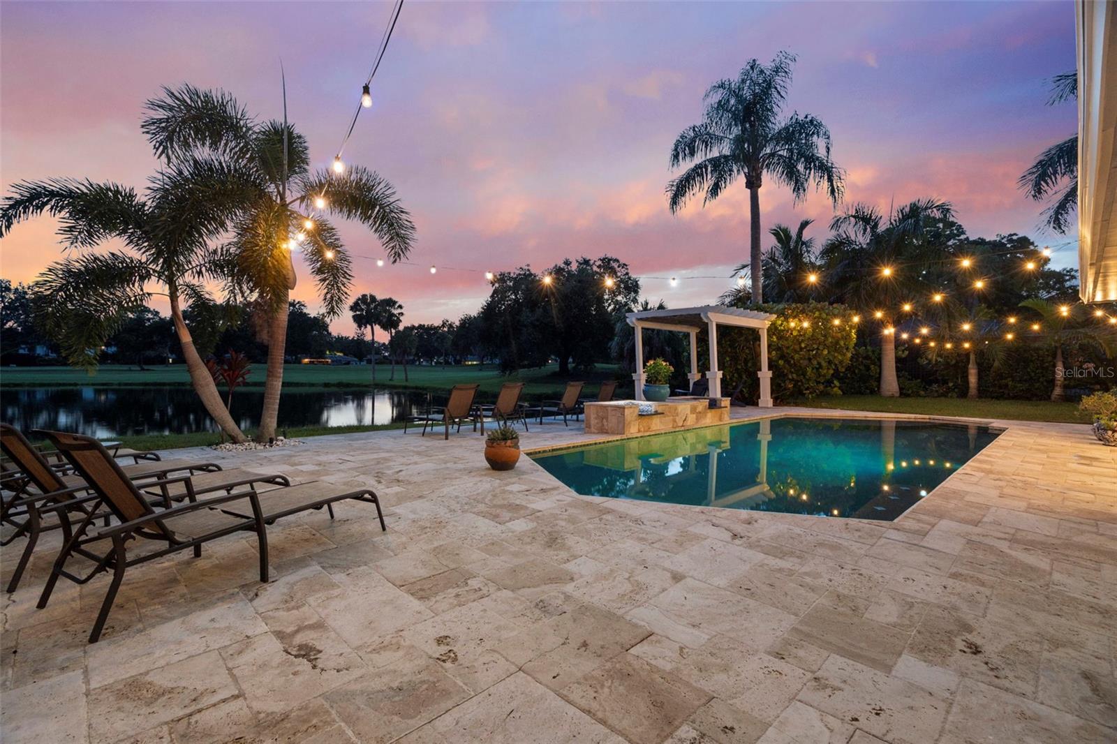 Listing photo id 55 for 2956 Meadow Hill Drive