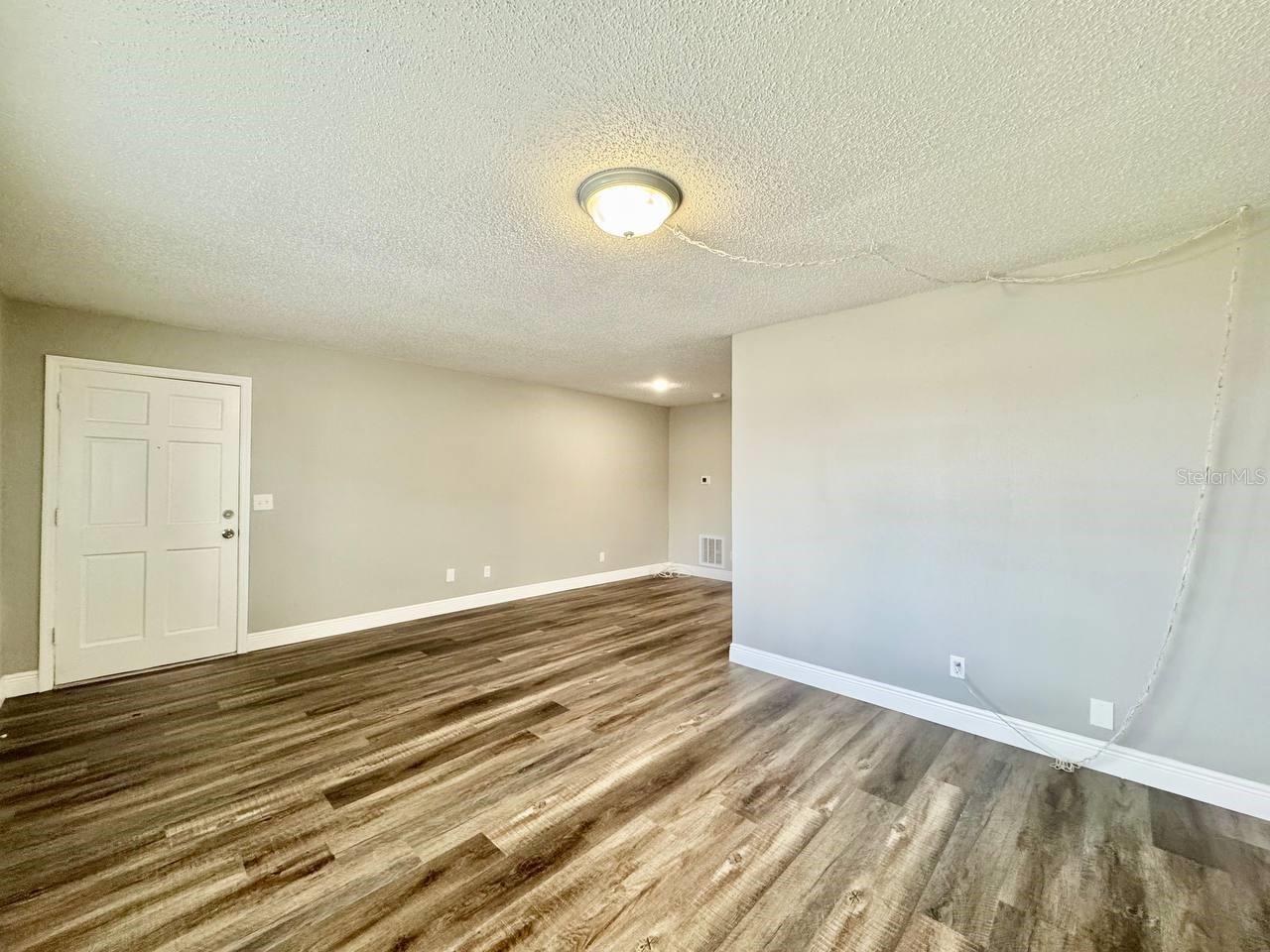 Image 5 of 17 For 9221 Tudor Drive A105