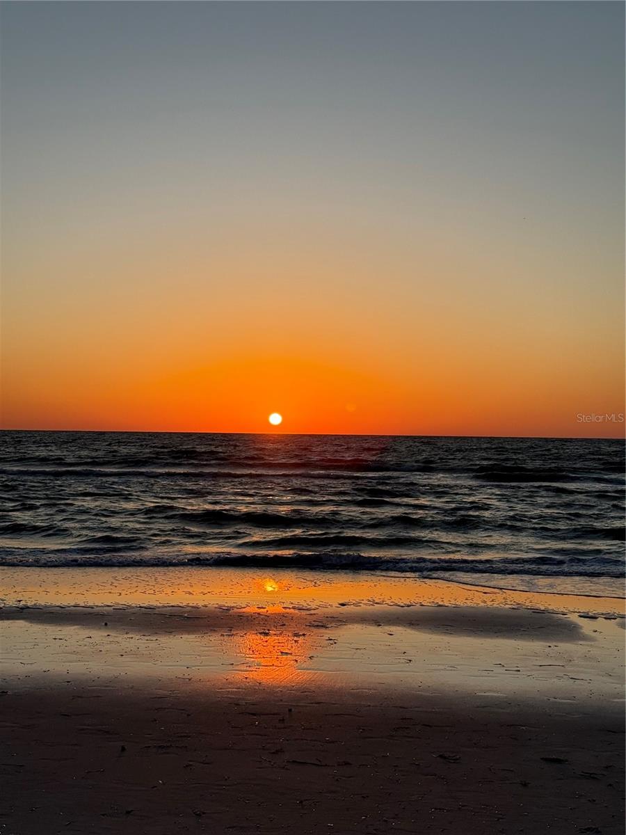 Image 11 of 86 For 3500 Gulf Boulevard 402
