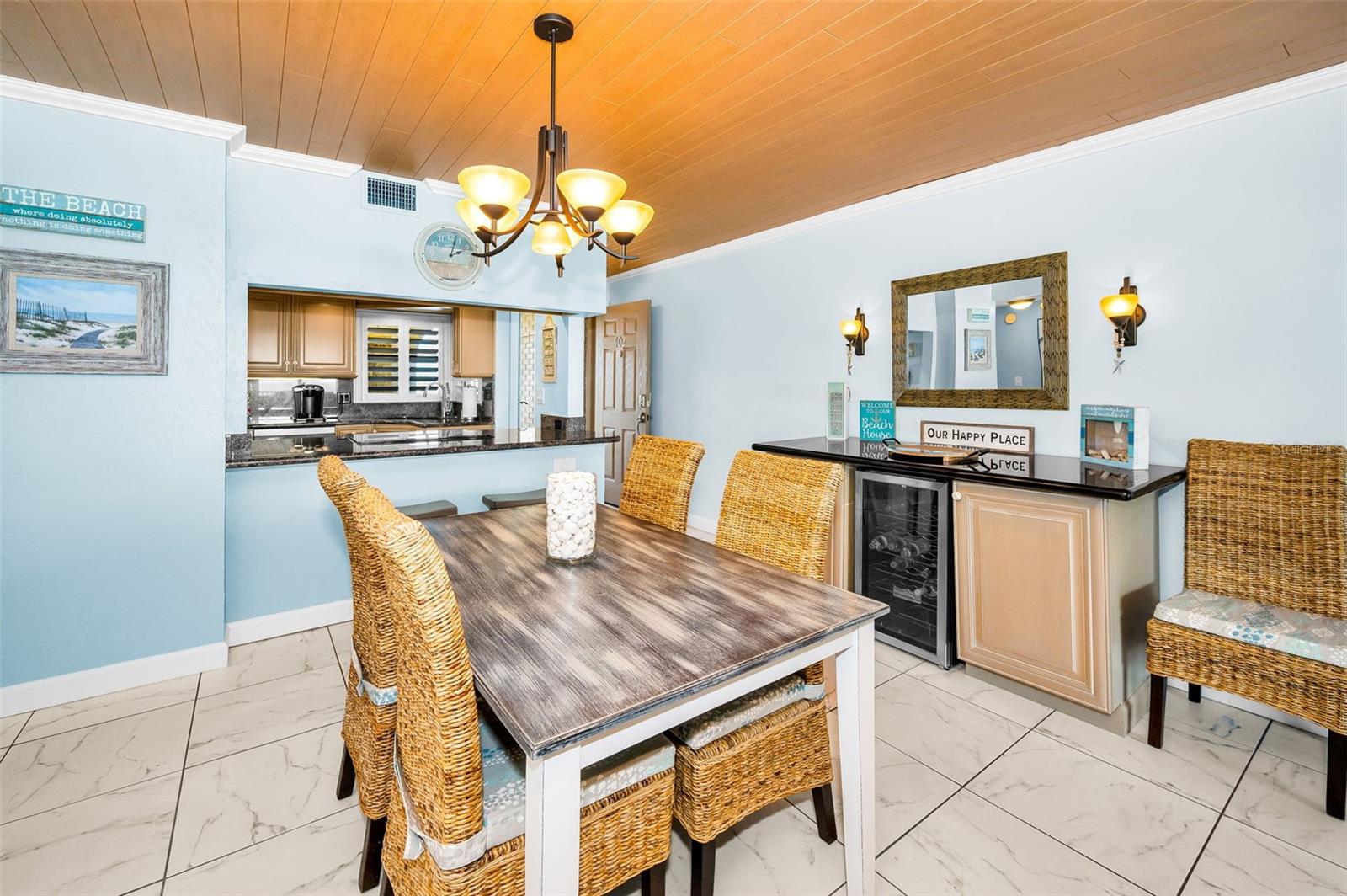 Image 18 of 86 For 3500 Gulf Boulevard 402