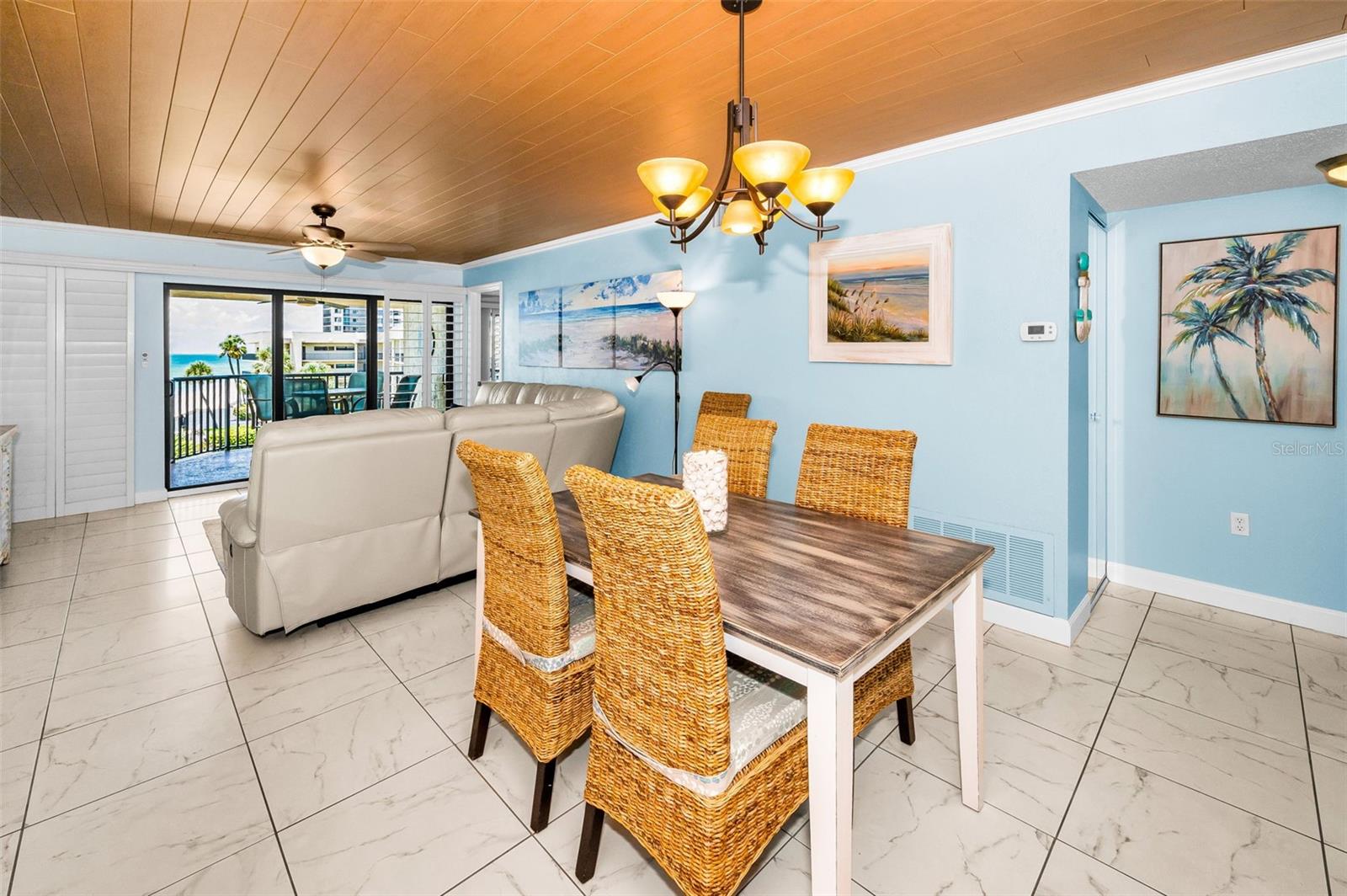 Image 21 of 86 For 3500 Gulf Boulevard 402