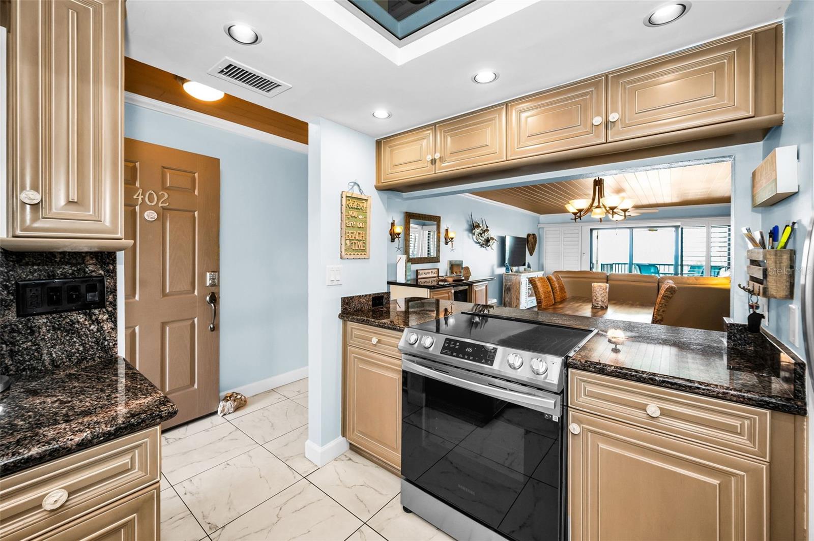 Image 37 of 86 For 3500 Gulf Boulevard 402