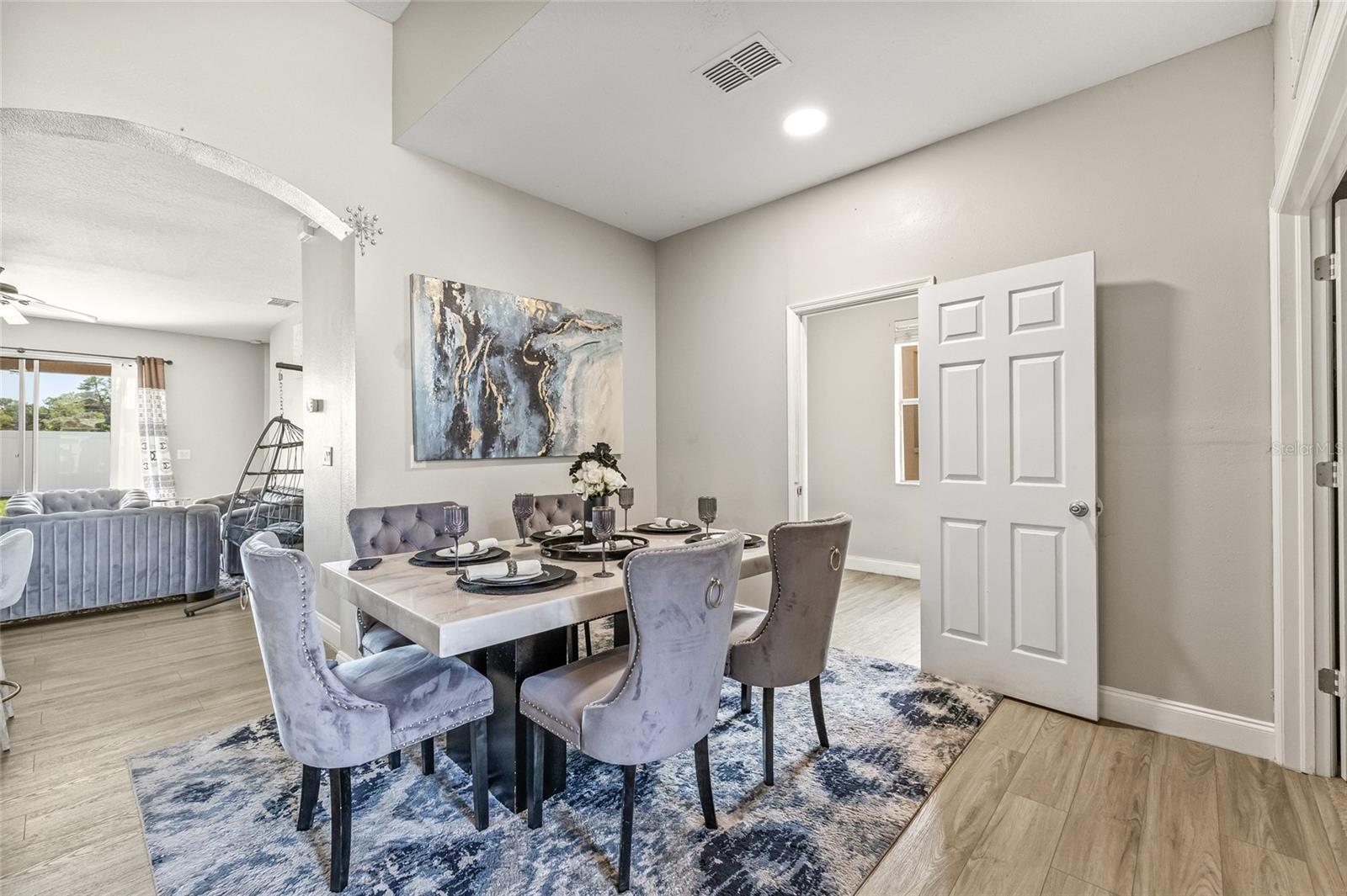 Image 3 of 44 For 8521 Southern Charm Circle