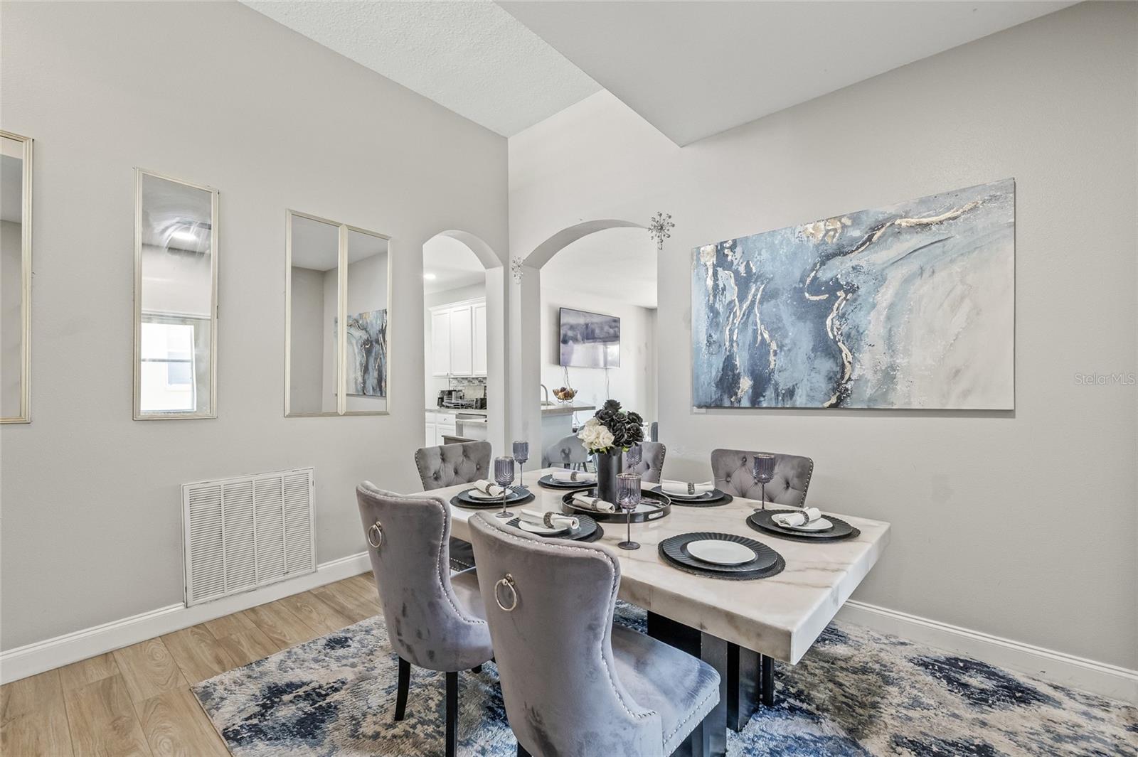 Image 4 of 44 For 8521 Southern Charm Circle
