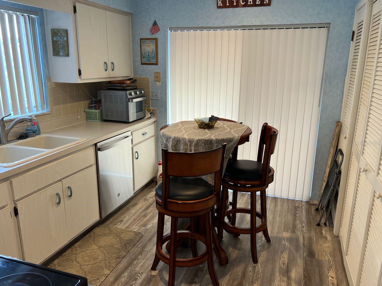 Image 28 of 55 For 12908 Wedgewood Way D