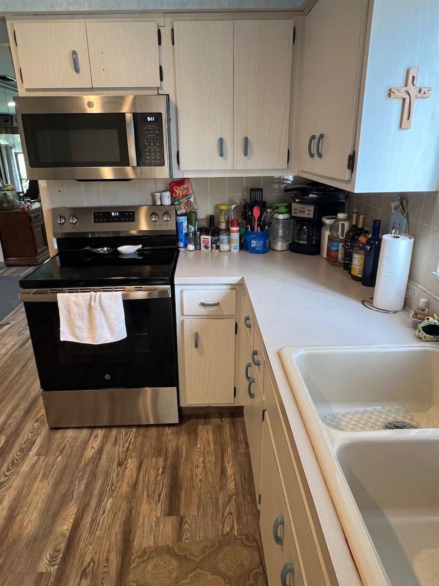 Image 30 of 55 For 12908 Wedgewood Way D