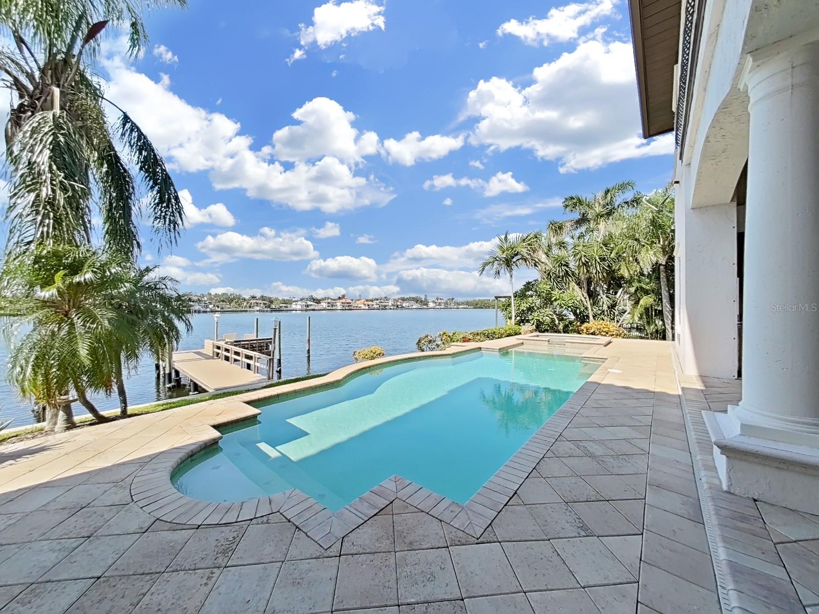 Image 12 of 54 For 1097 Eden Isle Drive Ne