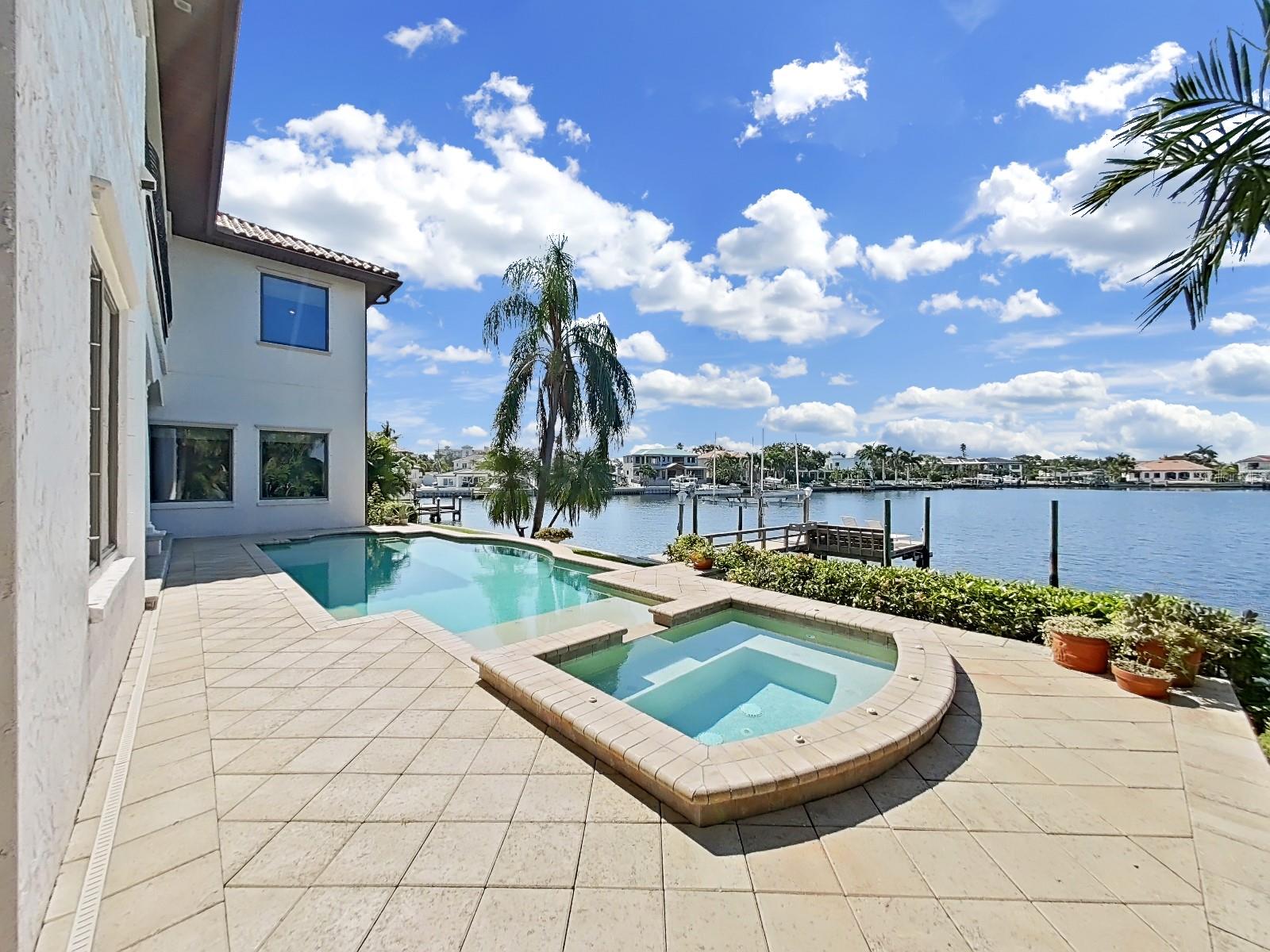 Image 13 of 54 For 1097 Eden Isle Drive Ne