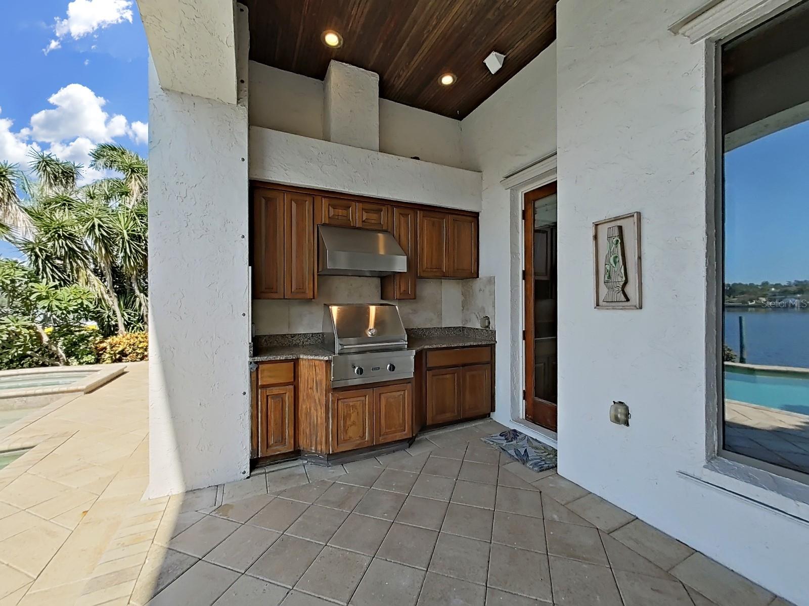 Image 15 of 54 For 1097 Eden Isle Drive Ne