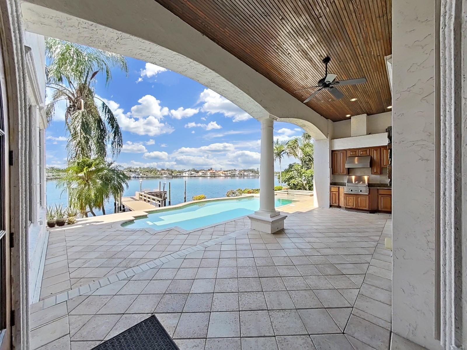 Image 16 of 54 For 1097 Eden Isle Drive Ne