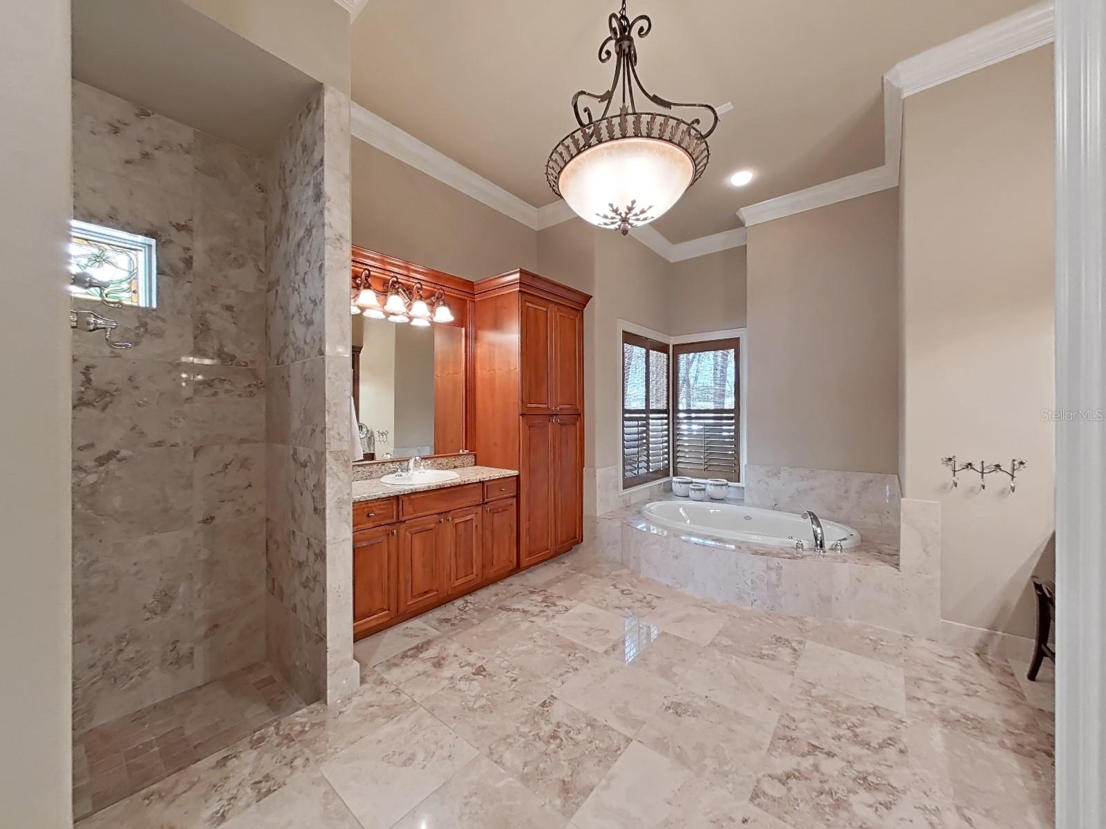 Image 23 of 54 For 1097 Eden Isle Drive Ne
