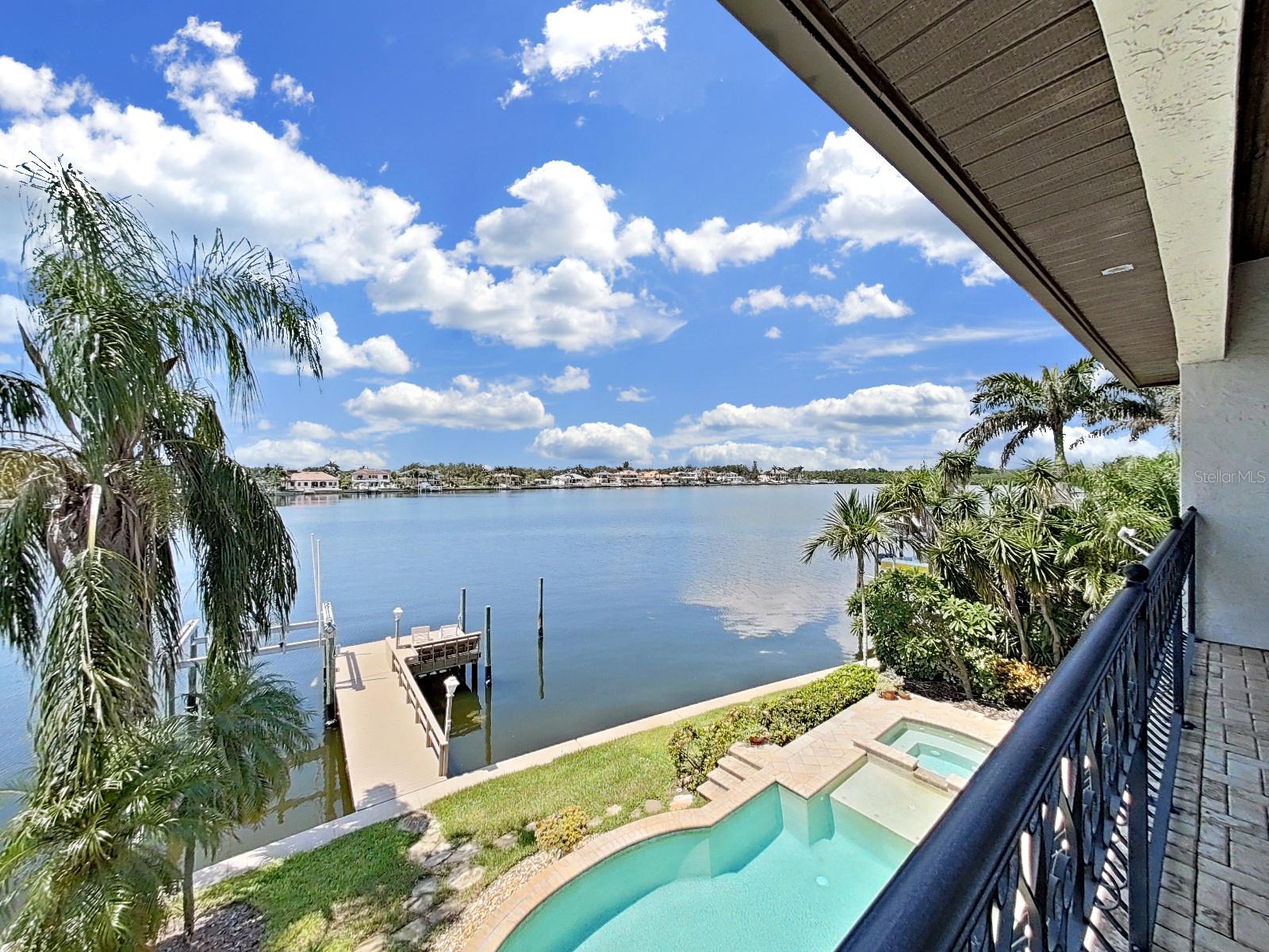 Image 51 of 54 For 1097 Eden Isle Drive Ne