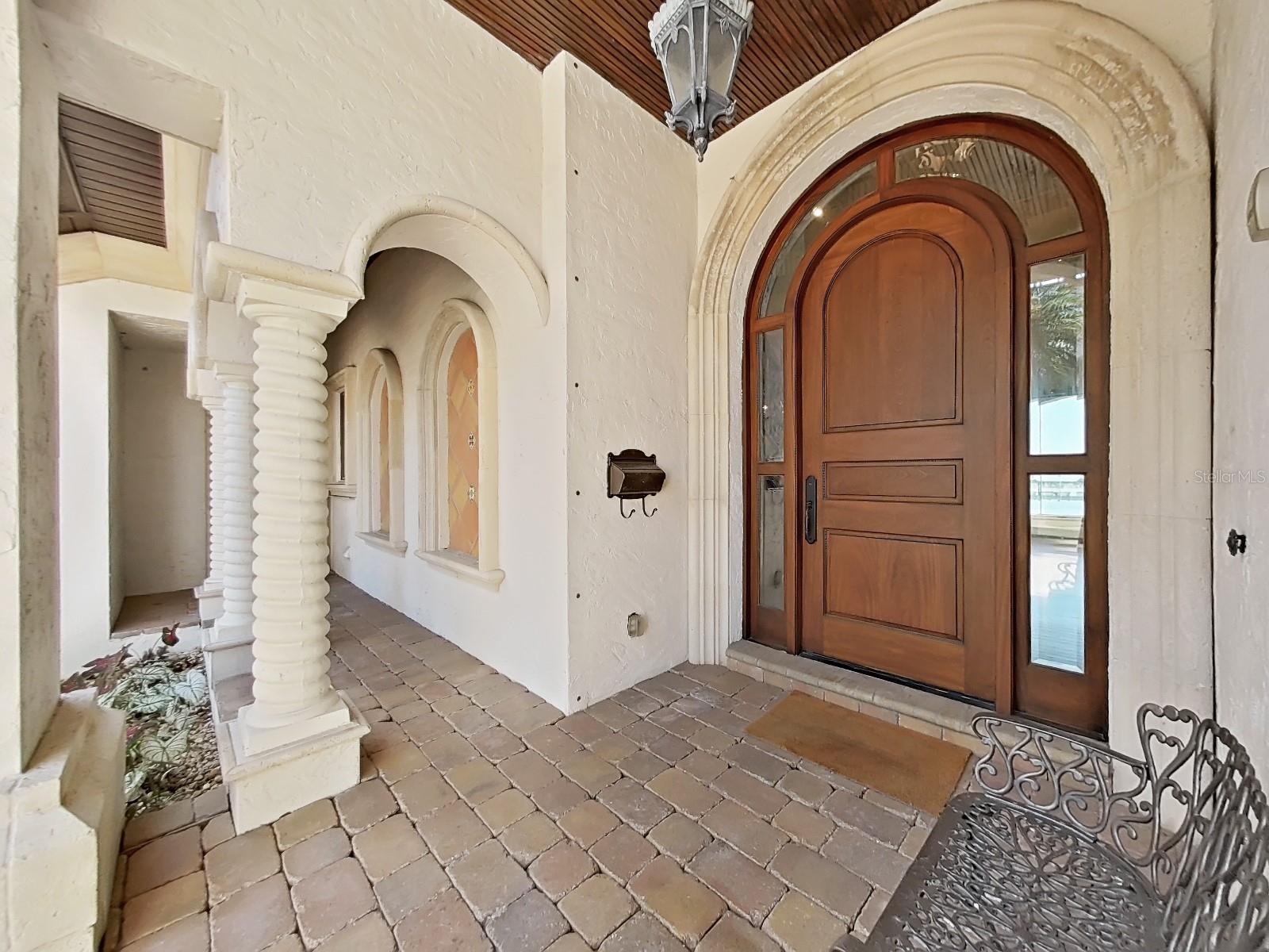 Image 9 of 54 For 1097 Eden Isle Drive Ne