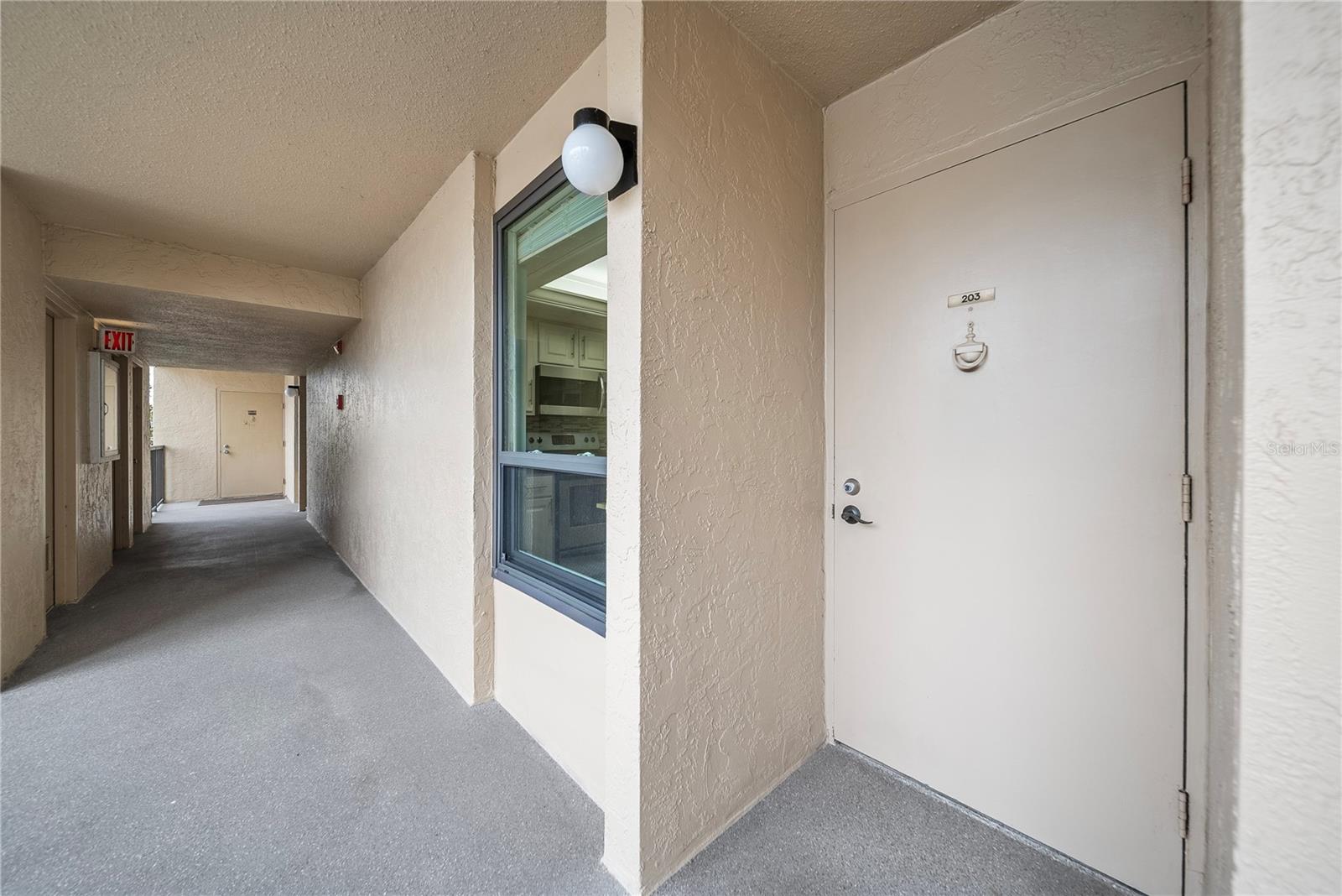 Image 4 of 43 For 2616 Cove Cay Drive 203