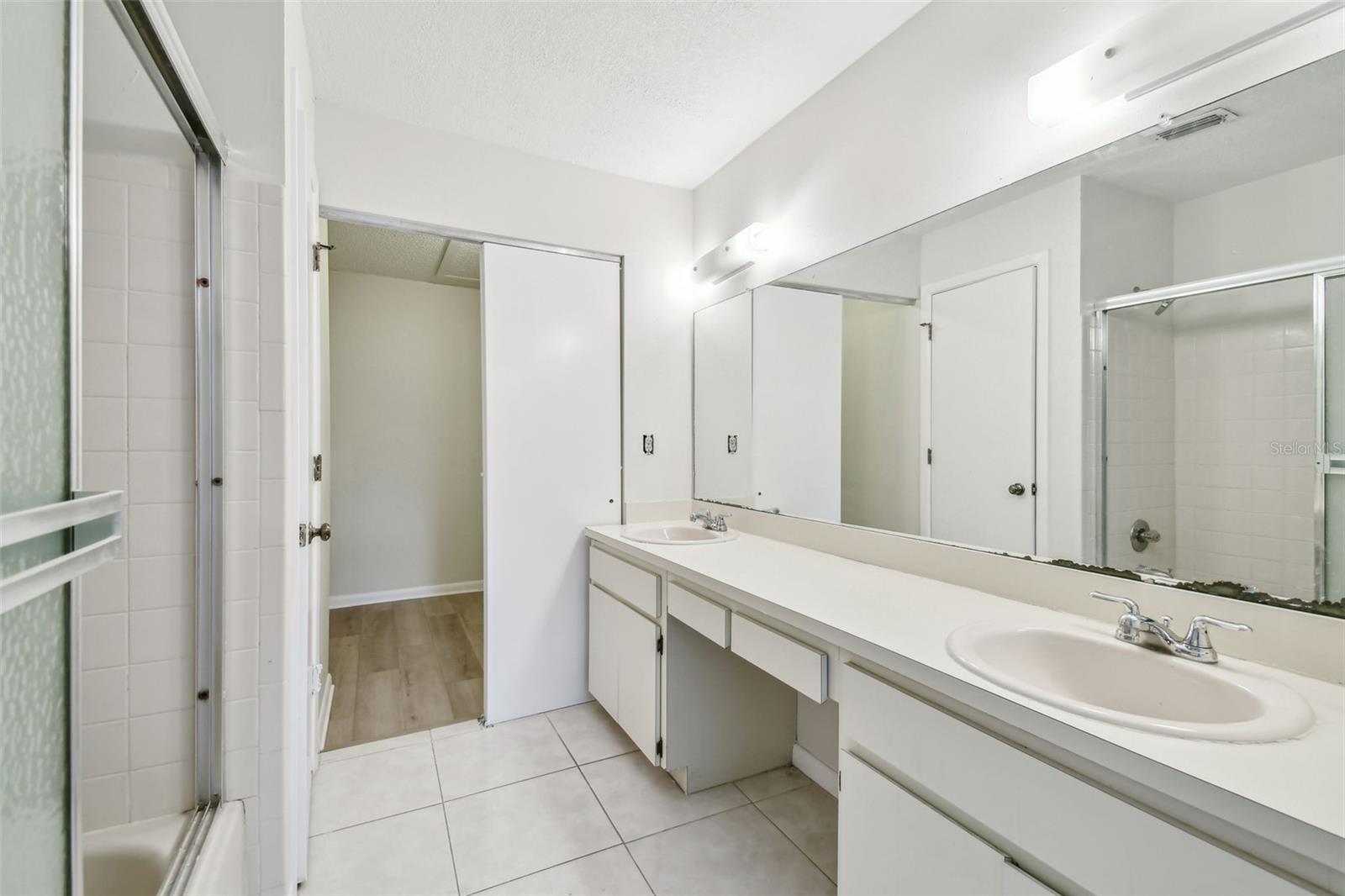 Image 12 of 22 For 476 Santa Cruz Place Ne G