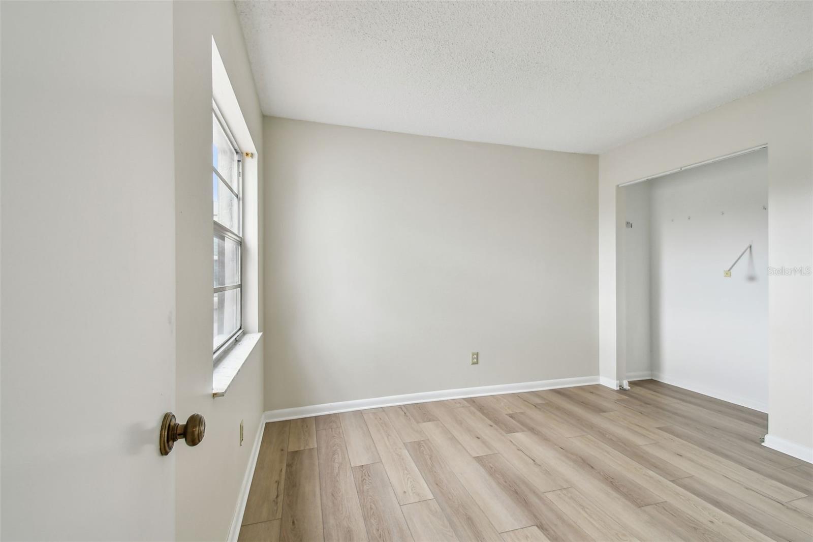 Image 14 of 22 For 476 Santa Cruz Place Ne G