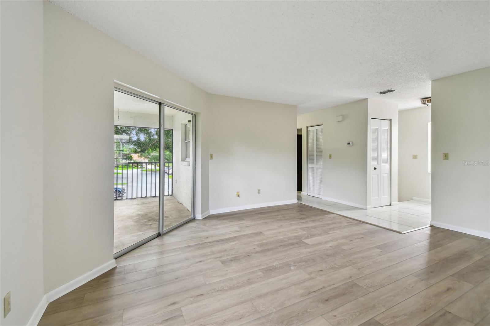 Image 6 of 22 For 476 Santa Cruz Place Ne G