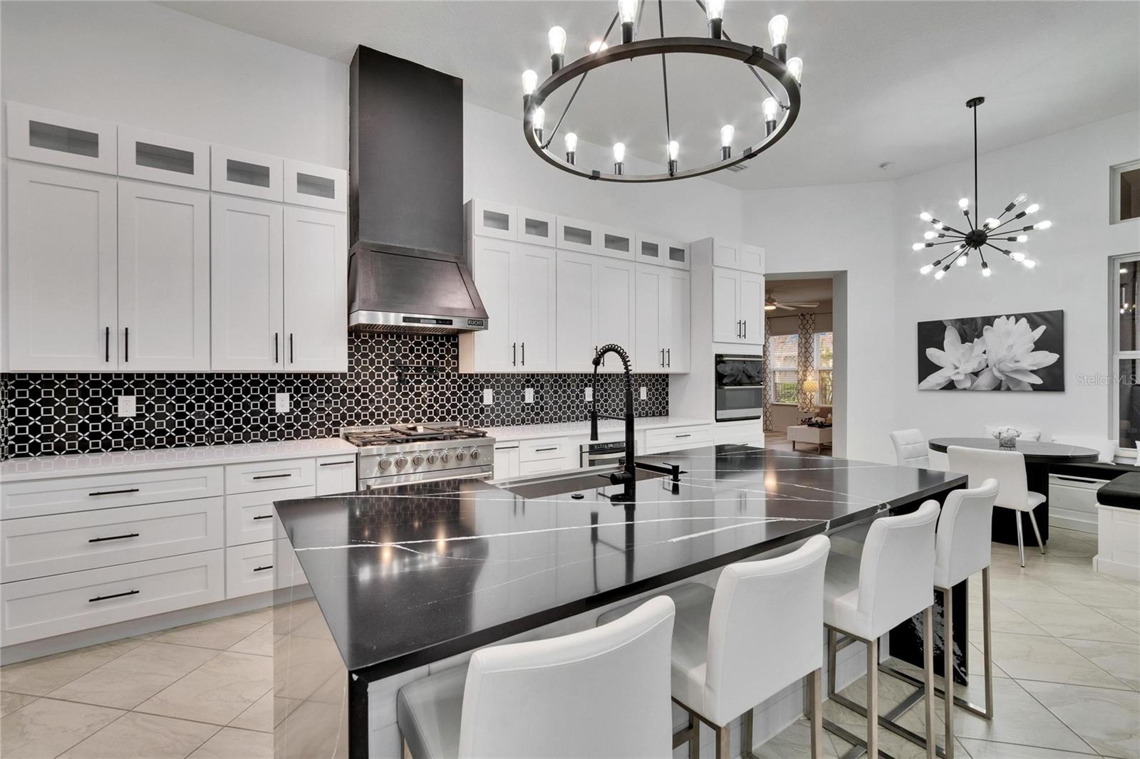 Image 11 of 88 For 6927 Crestpoint Drive
