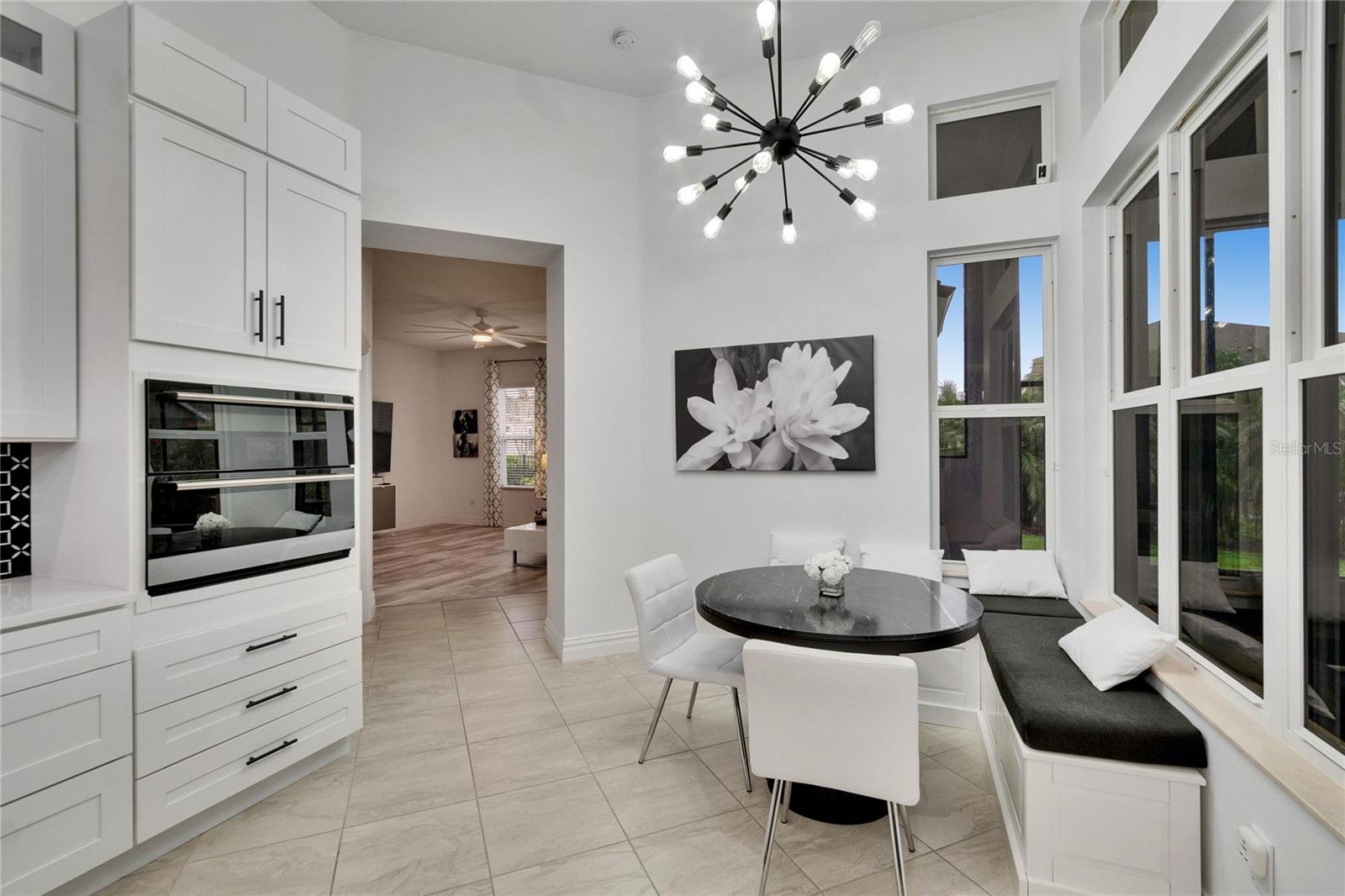 Image 16 of 88 For 6927 Crestpoint Drive