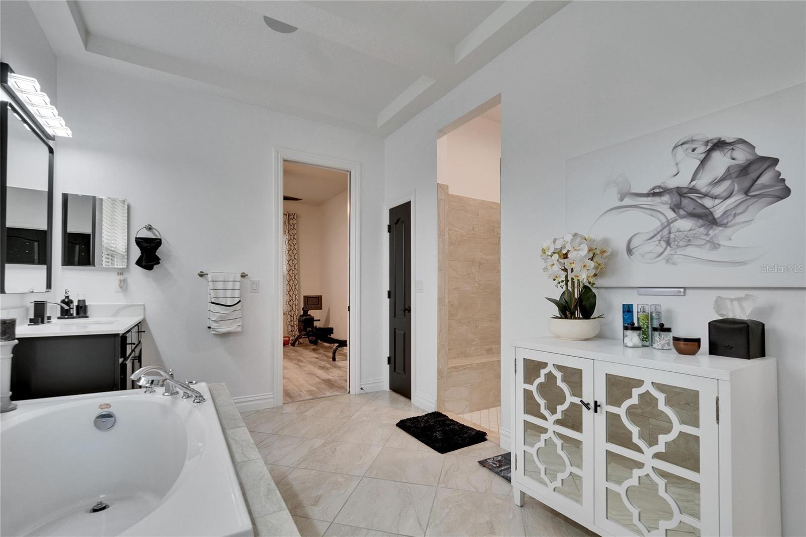 Image 31 of 88 For 6927 Crestpoint Drive