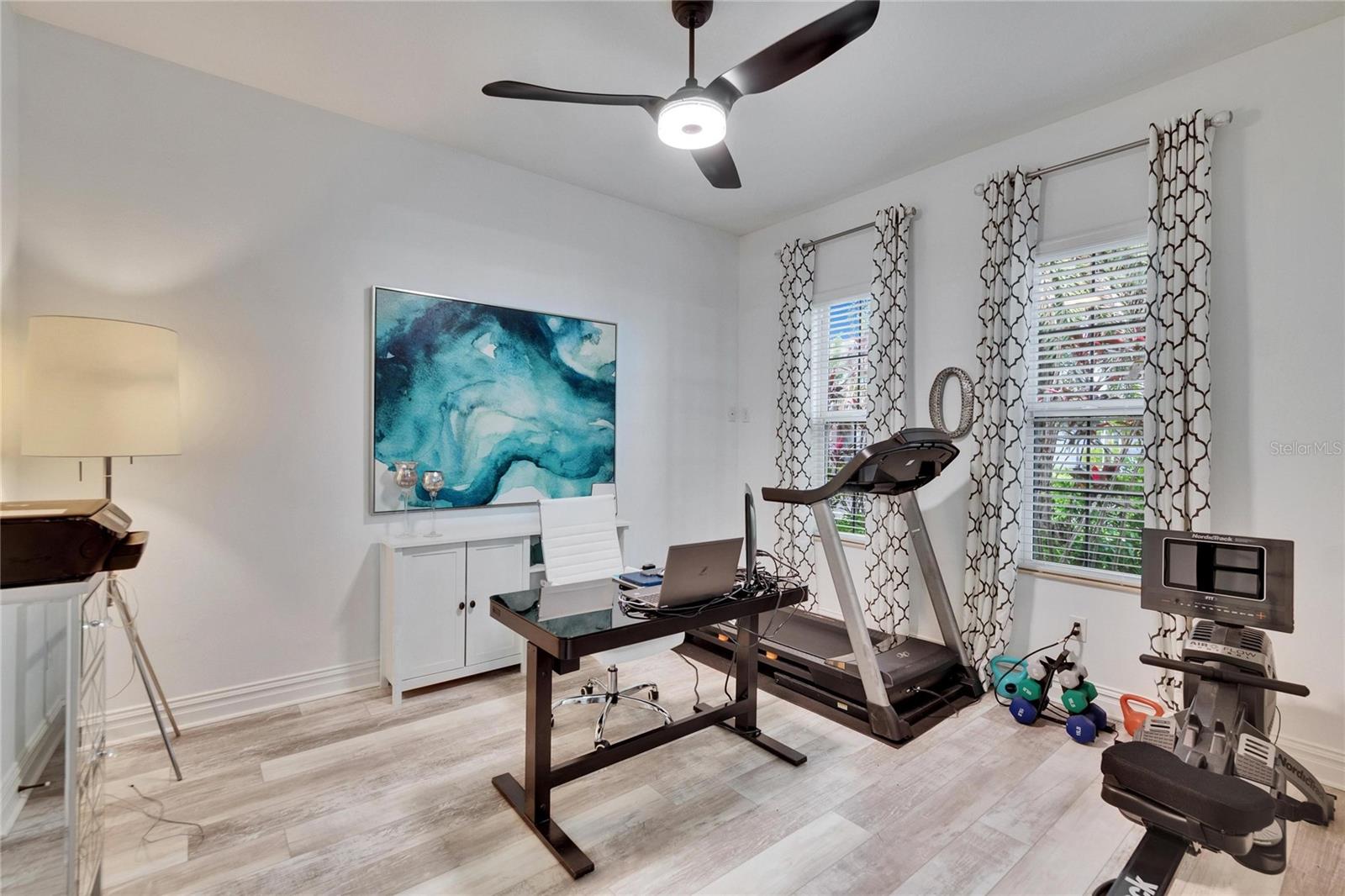 Image 34 of 88 For 6927 Crestpoint Drive
