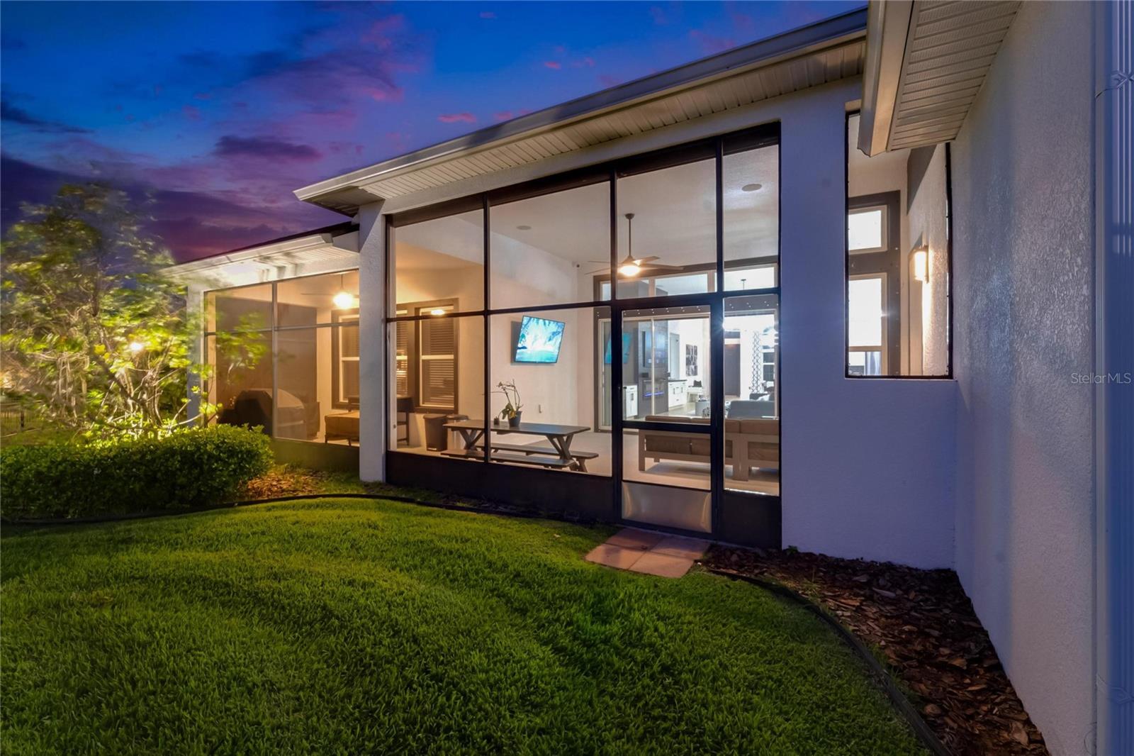 Image 65 of 88 For 6927 Crestpoint Drive