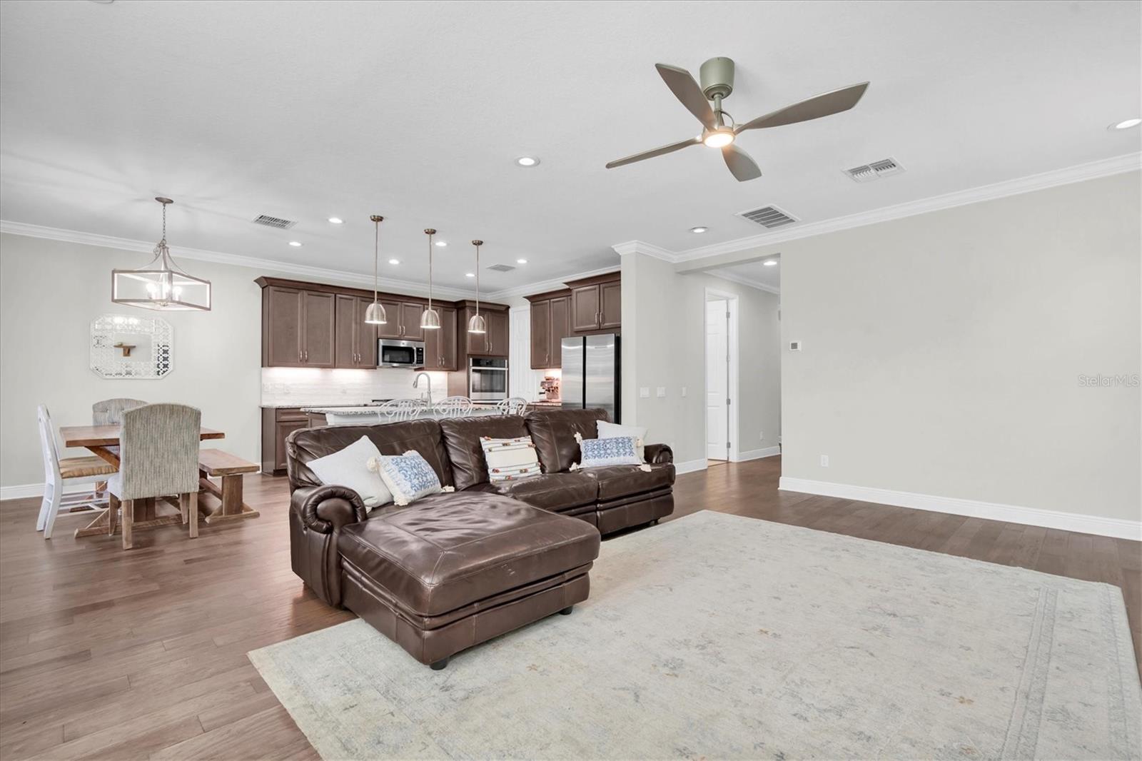Image 12 of 68 For 3832 Villamore Lane