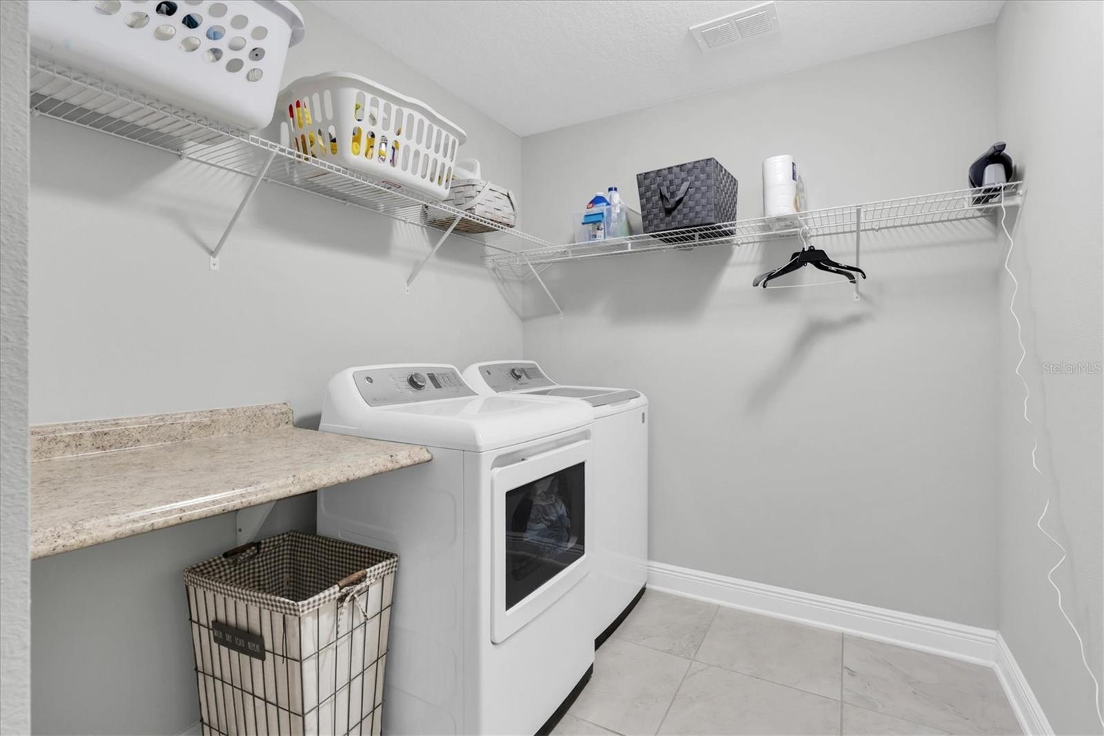 Image 33 of 68 For 3832 Villamore Lane