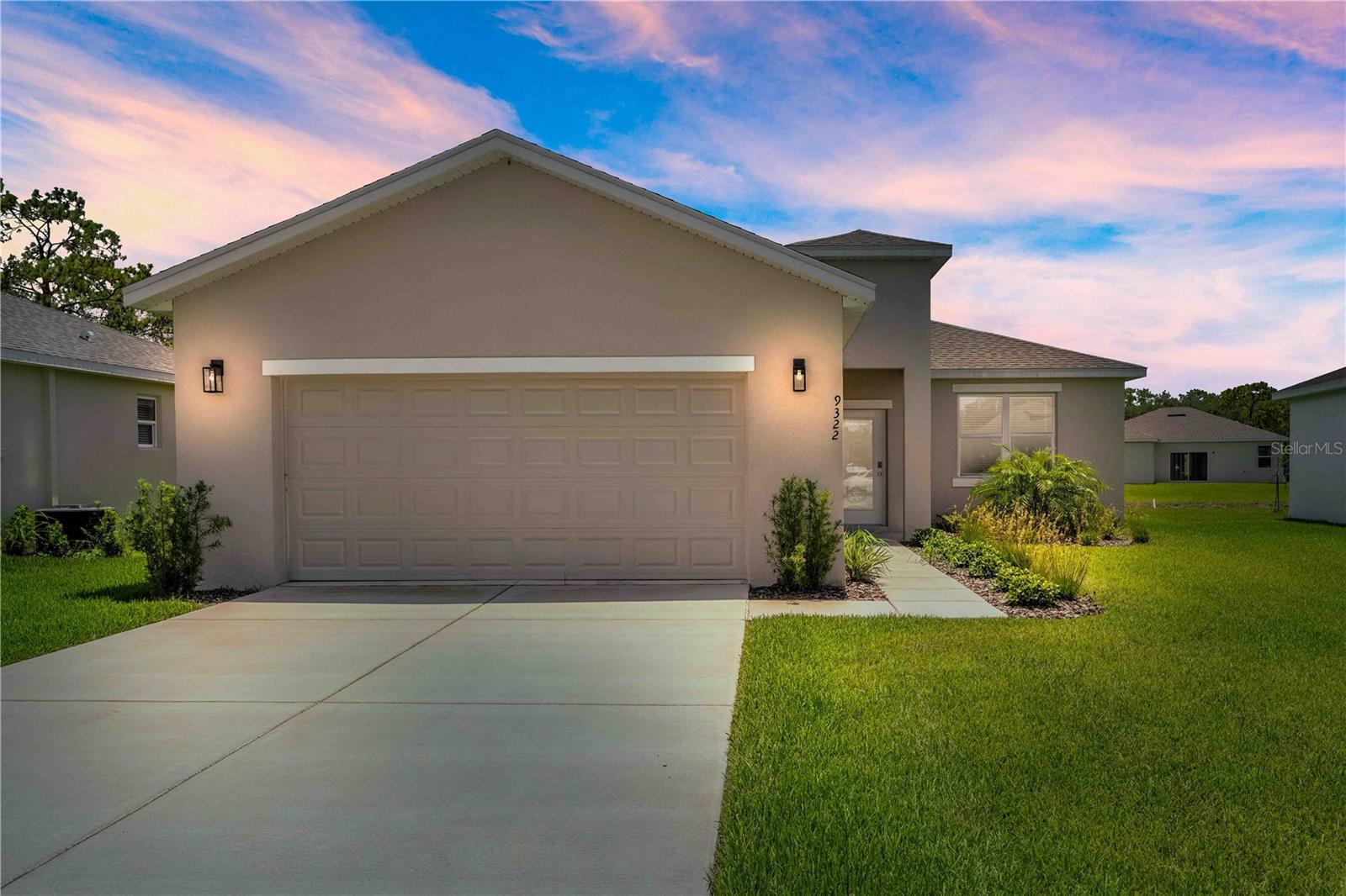 Listing photo id 0 for 9322 Seve Court