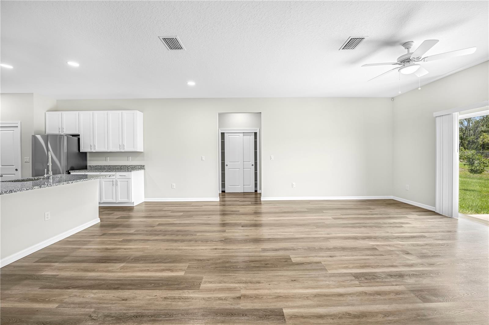 Listing photo id 37 for 9322 Seve Court
