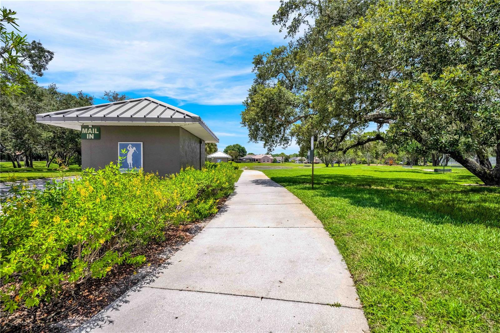 Listing photo id 51 for 9322 Seve Court