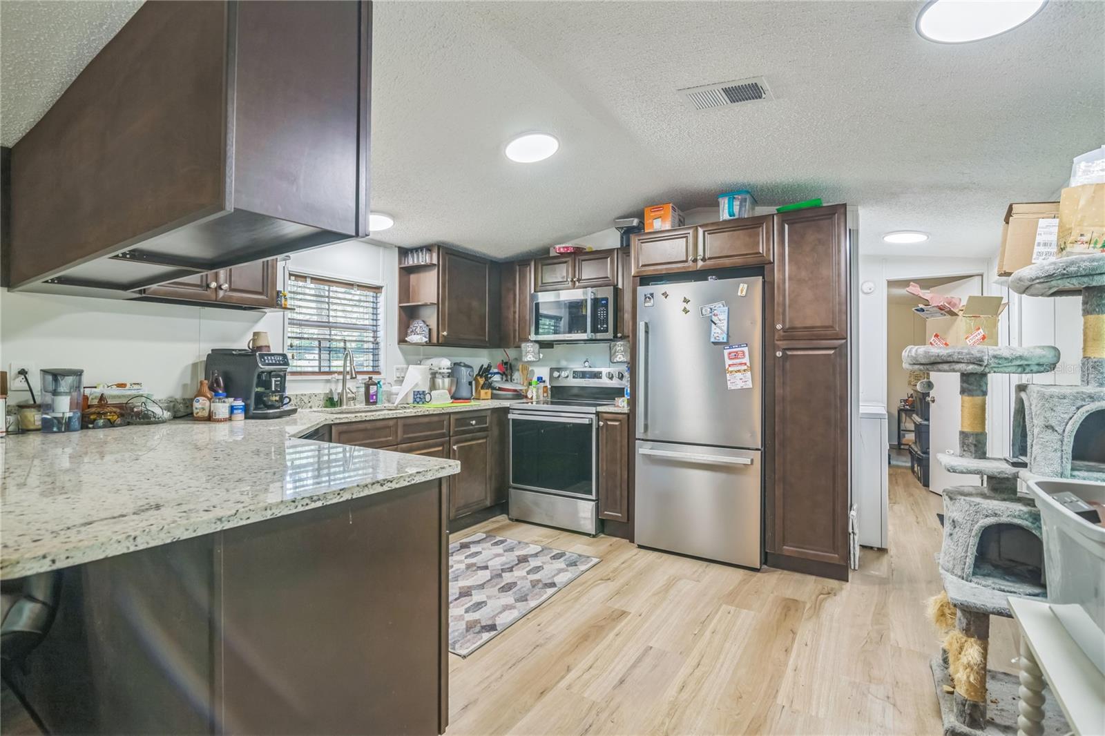 Image 5 of 15 For 3061 48th Street