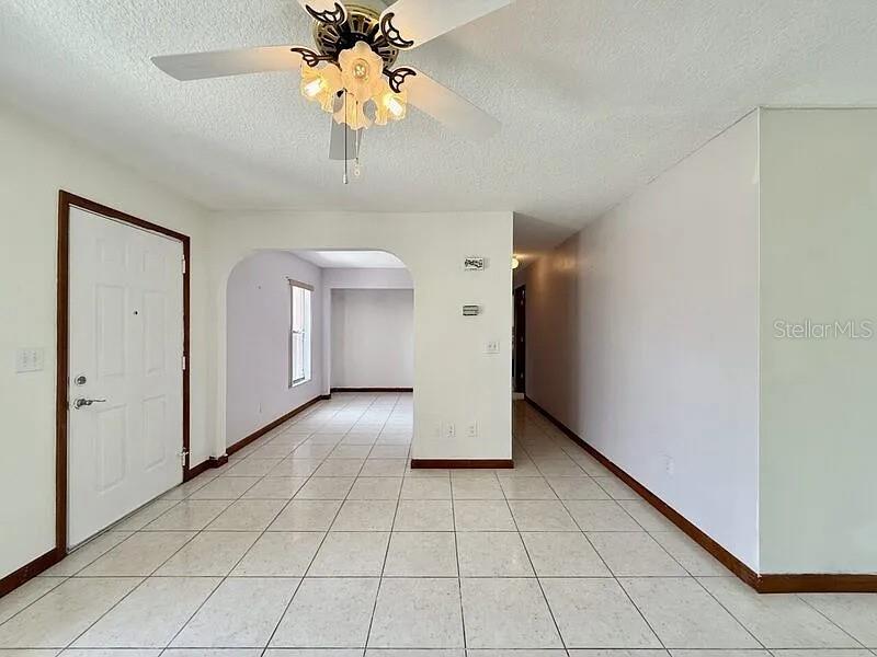 Image 10 of 33 For 716 Caribou Drive