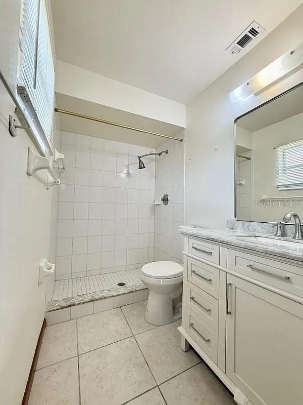 Image 23 of 33 For 716 Caribou Drive