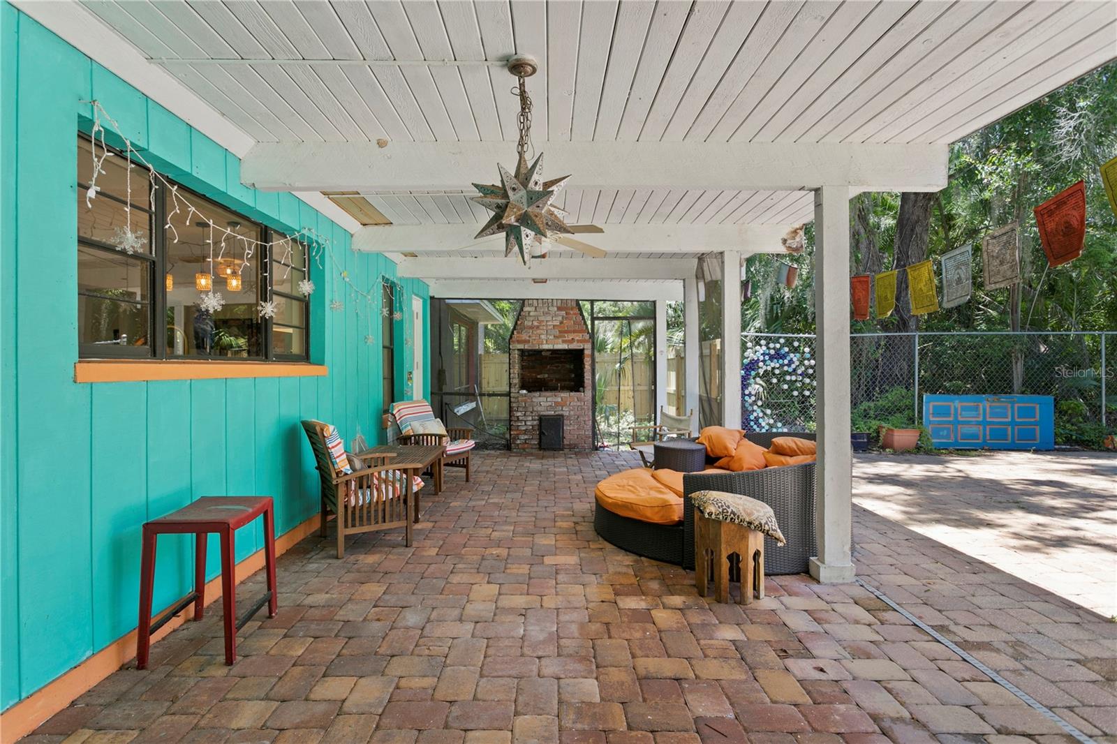 Image 31 of 59 For 716 Hickory Drive